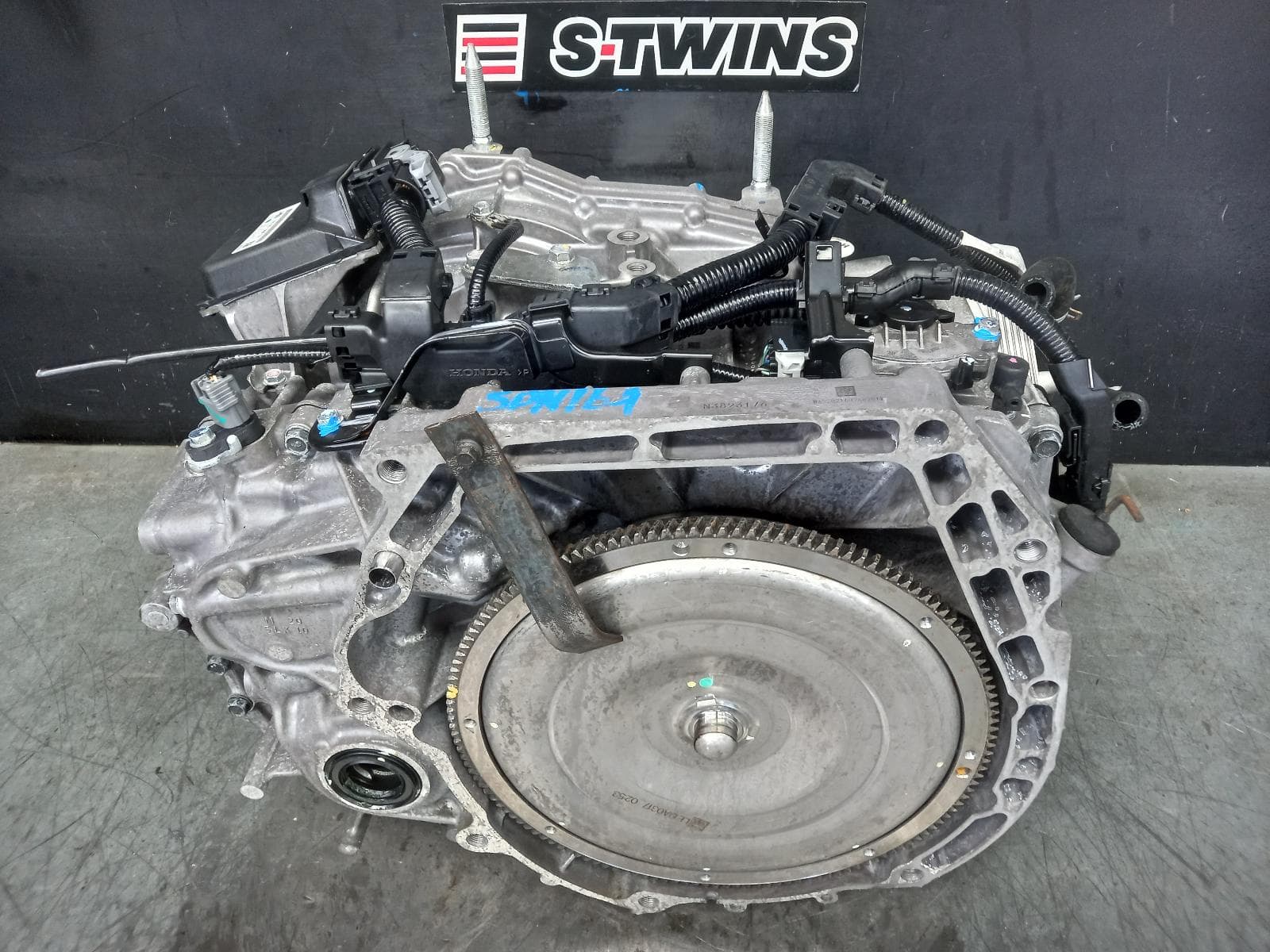 Used auto part listing image: 2022 HONDA CRV TRANS GEARBOX AUTO, FWD, PETROL, 1.5, TURBO, RW, 05/17-08/23 0000367236
