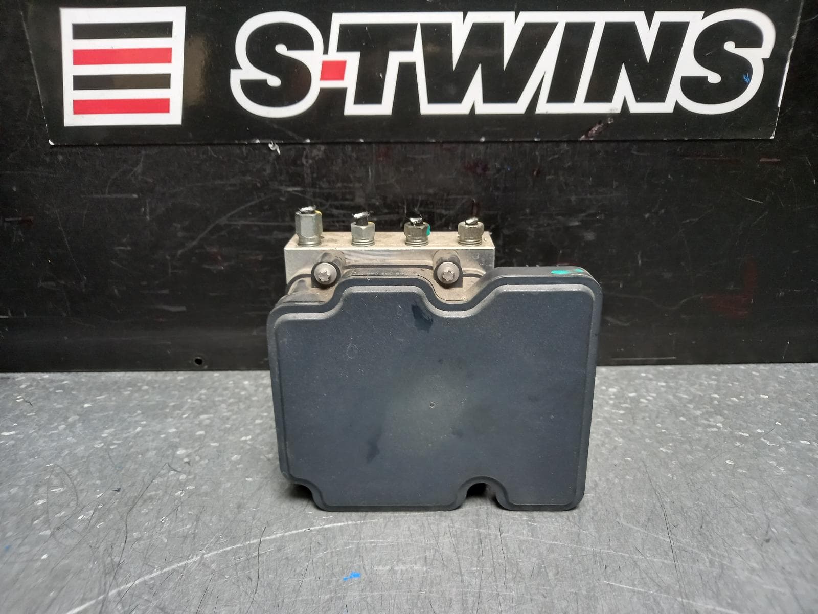 Used auto part listing image: 2022 HONDA CRV ABS PUMP MODULATOR RW, 05/17-08/23 0000367402
