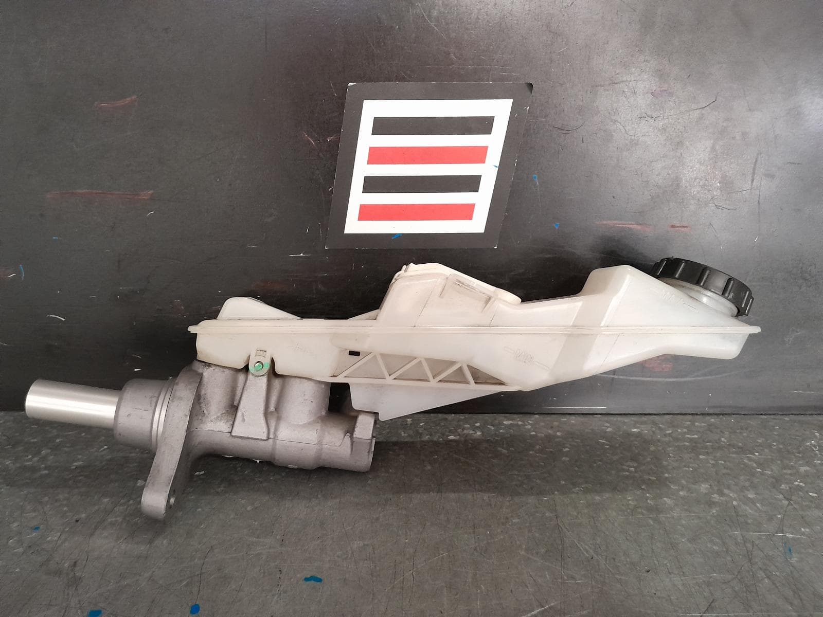 Used auto part listing image: 2016 MAZDA CX5 MASTER CYLINDER KE, DIESEL, 2.2, SH, TWIN TURBO, 02/12-12/16 0000367875
