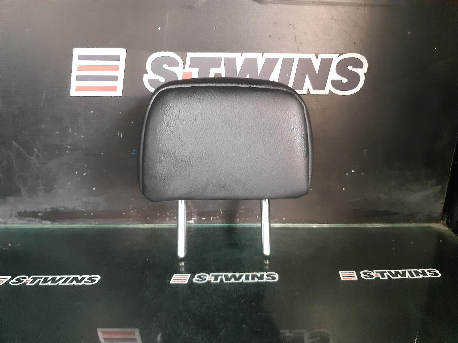 Used auto part listing image: 2017 MAZDA CX5 HEADREST KF, RH REAR, LEATHER, 02/17- 0000270695