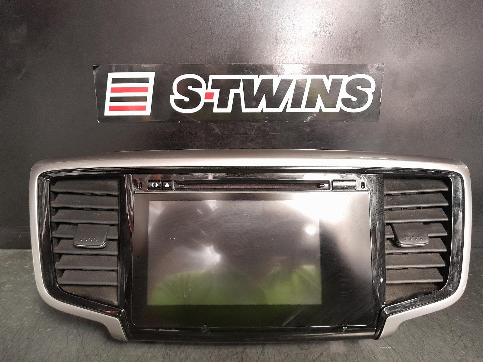 Used auto part listing image: 2014 HONDA ODYSSEY RC1, HEAD UNIT, W/ SAT NAV TYPE, 02/14-12/20 0000366514
