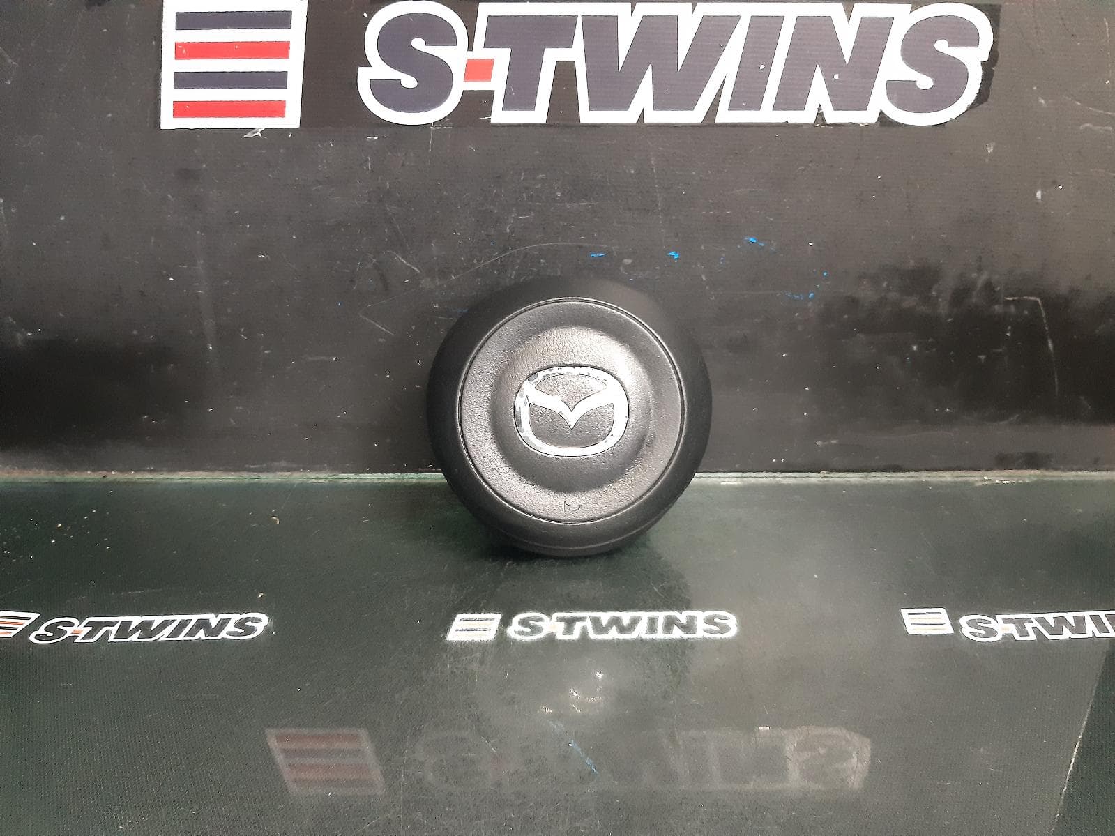 Used auto part listing image: 2017 MAZDA CX5 RIGHT AIRBAG STEERING WHEEL, KF, 02/17- 0000364589