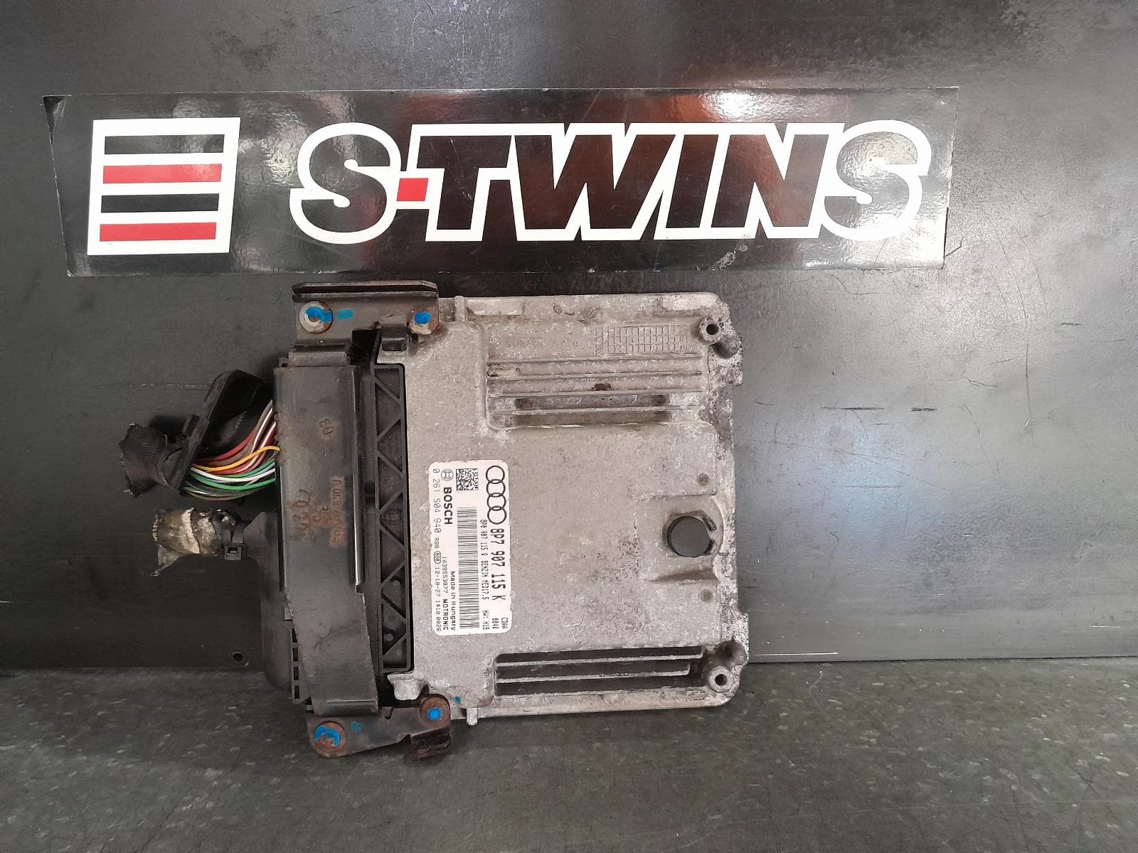 Used auto part listing image: 2013 AUDI A3 ENGINE ECU, 1.8, PETROL, AUTO T/M, CABRIO, SEC SET (ECU/IMM/READER/KEY), 8P, 07/08-04/13 0000366192