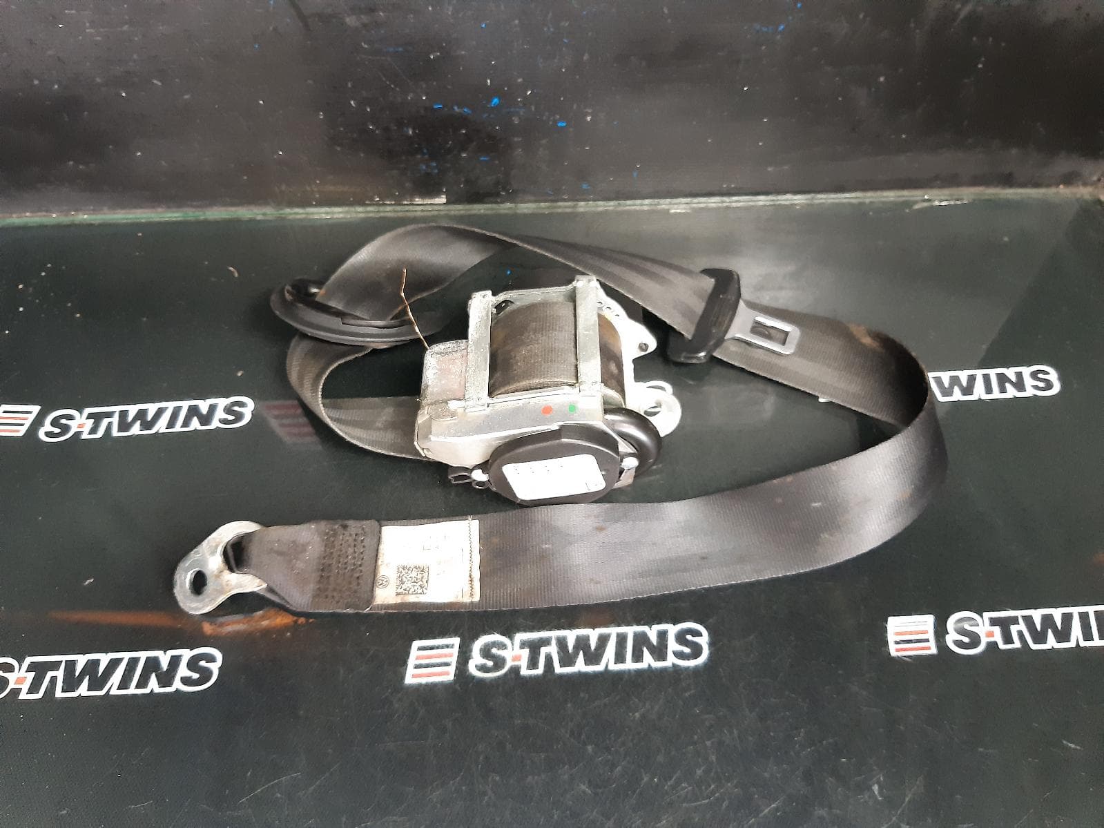 Used auto part listing image: 2010 VOLKSWAGEN GOLF SEAT BELT STALK RH FRONT, SEAT BELT ONLY, HATCH/WAGON, GEN 6, 10/08-03/13 0000363707