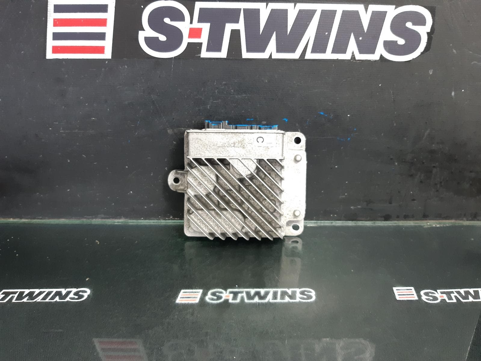 Used auto part listing image: 2018 NISSAN XTRAIL AMPLIFIER, T32, 02/14-11/20 0000363046