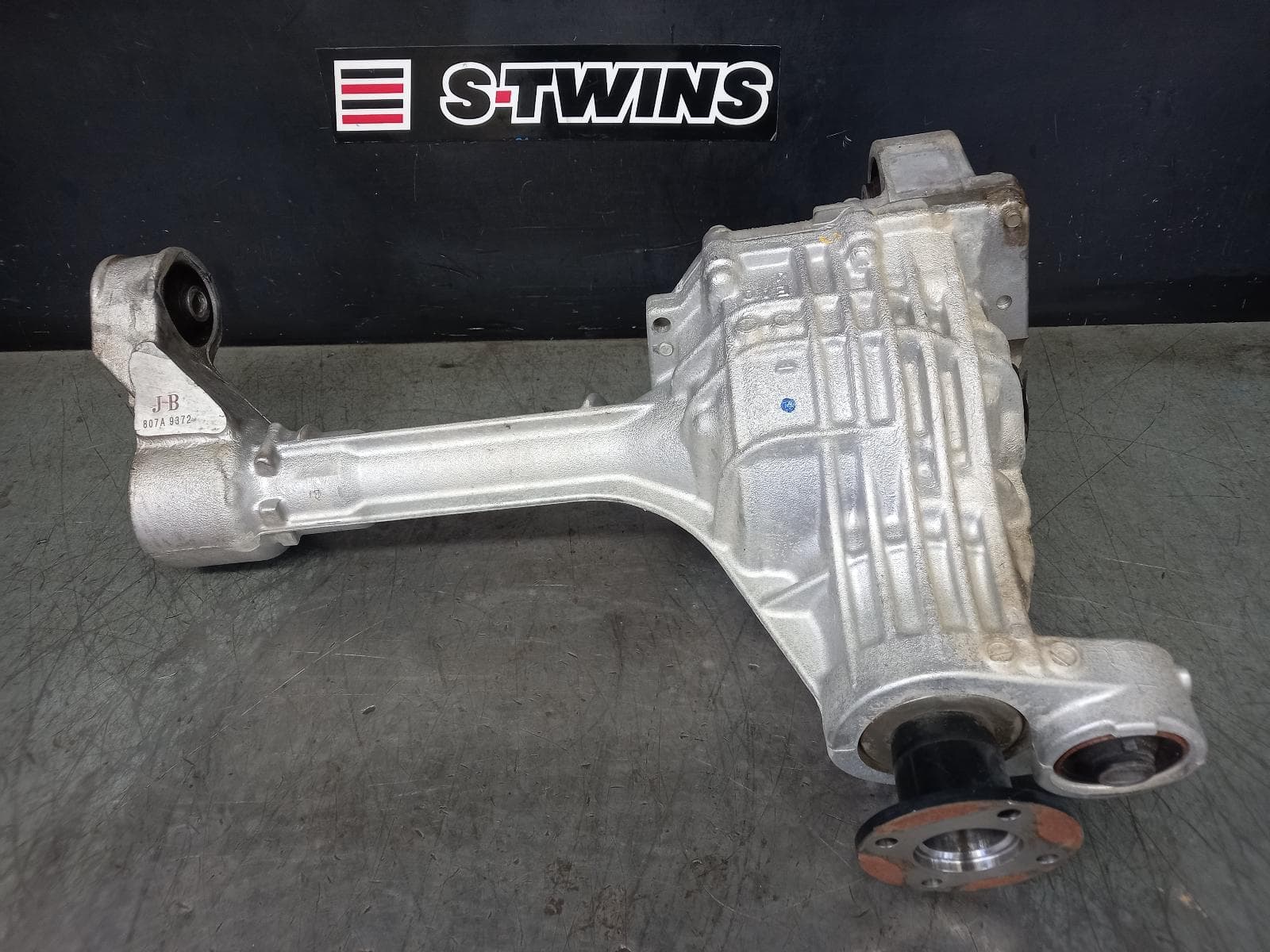 Used auto part listing image: 2020 NISSAN NAVARA DIFFERENTIAL CENTRE NP300, FRONT, 2.3, AUTO T/M, DIESEL, 4WD, 3.357 RATIO, 04/15- 0000362595