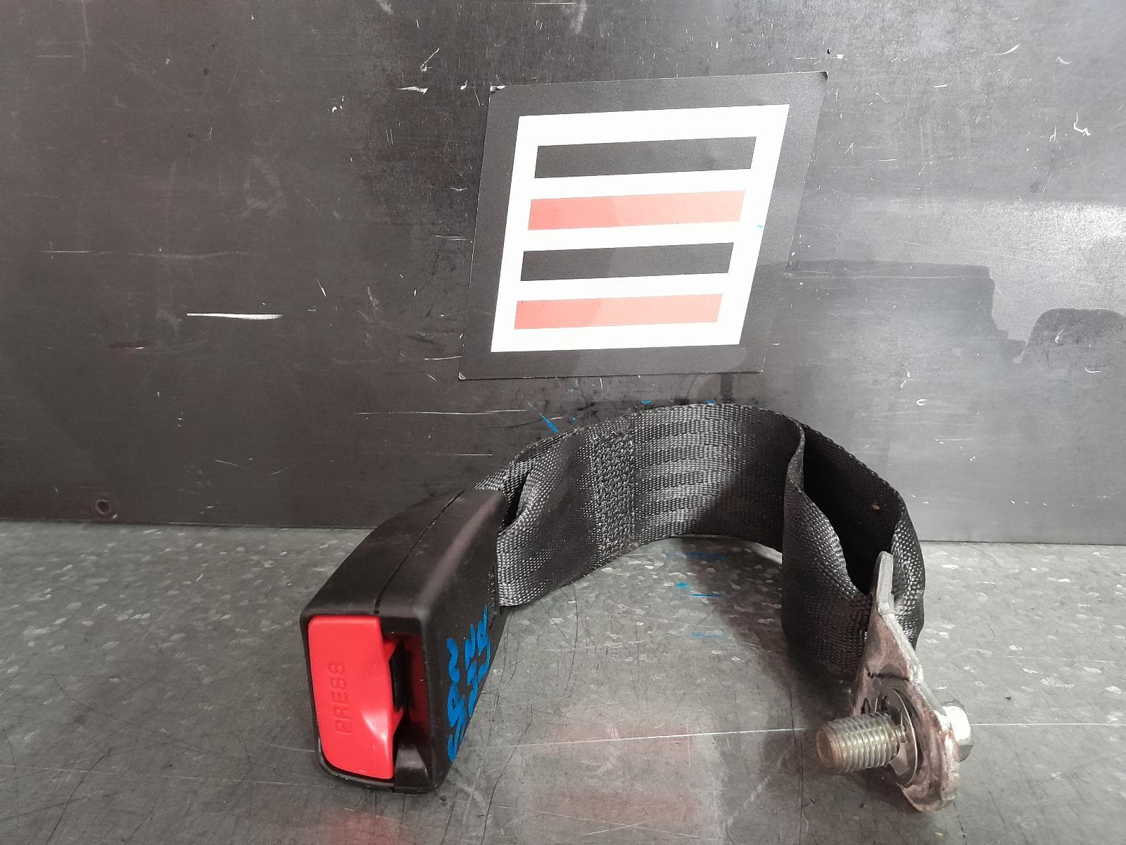 Used auto part listing image: 2013 MAZDA CX9 SEAT BELT STALK LH REAR 2ND ROW, SEAT BELT ONLY, TB, 12/07-12/15 0000363253