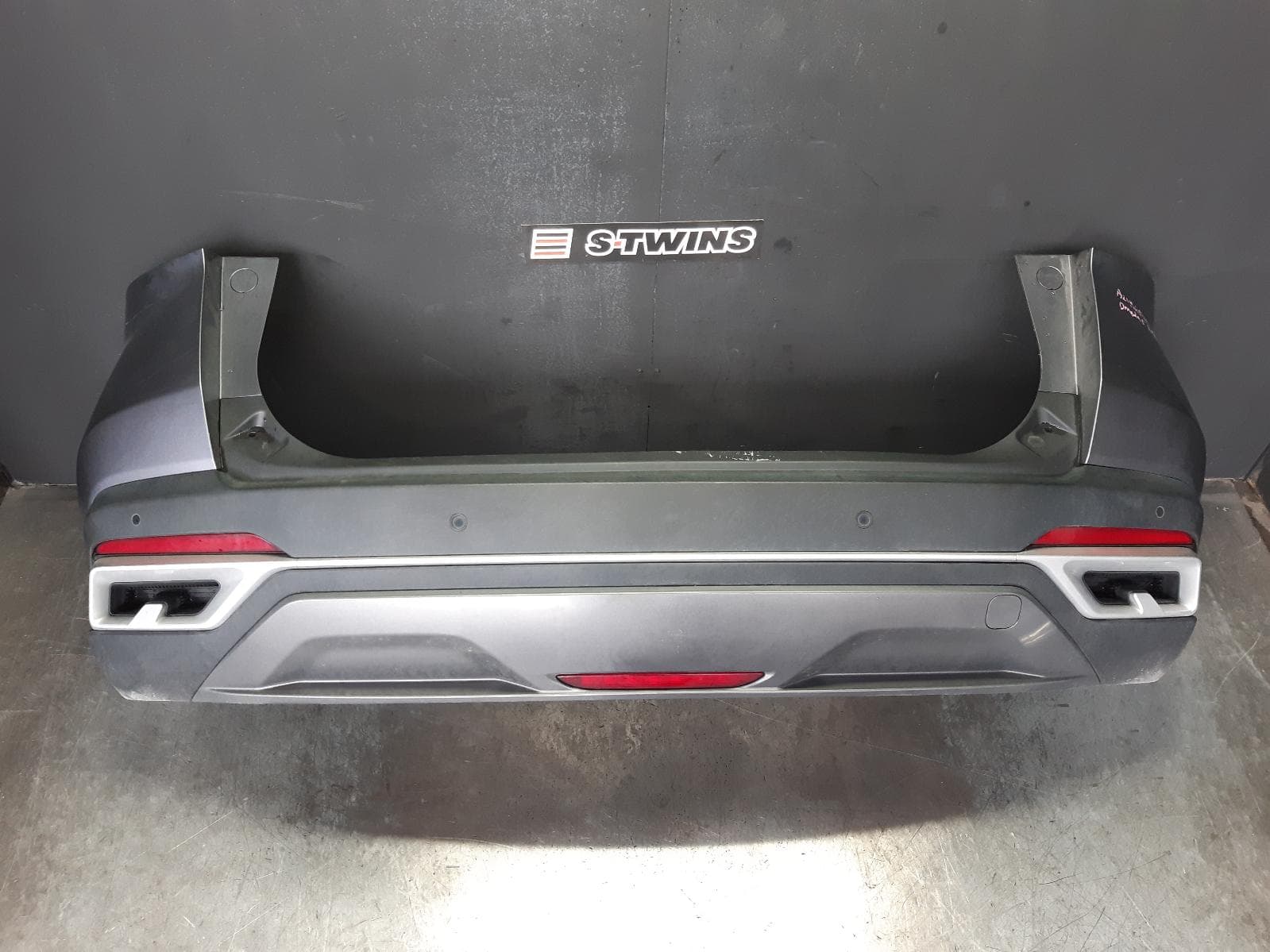Used auto part listing image: 2024 CHERY OMODA 5 REAR BUMPER T34/T19C, BUMPER BAR (2 PIECES), NON EV TYPE, 12/22- 0000363393