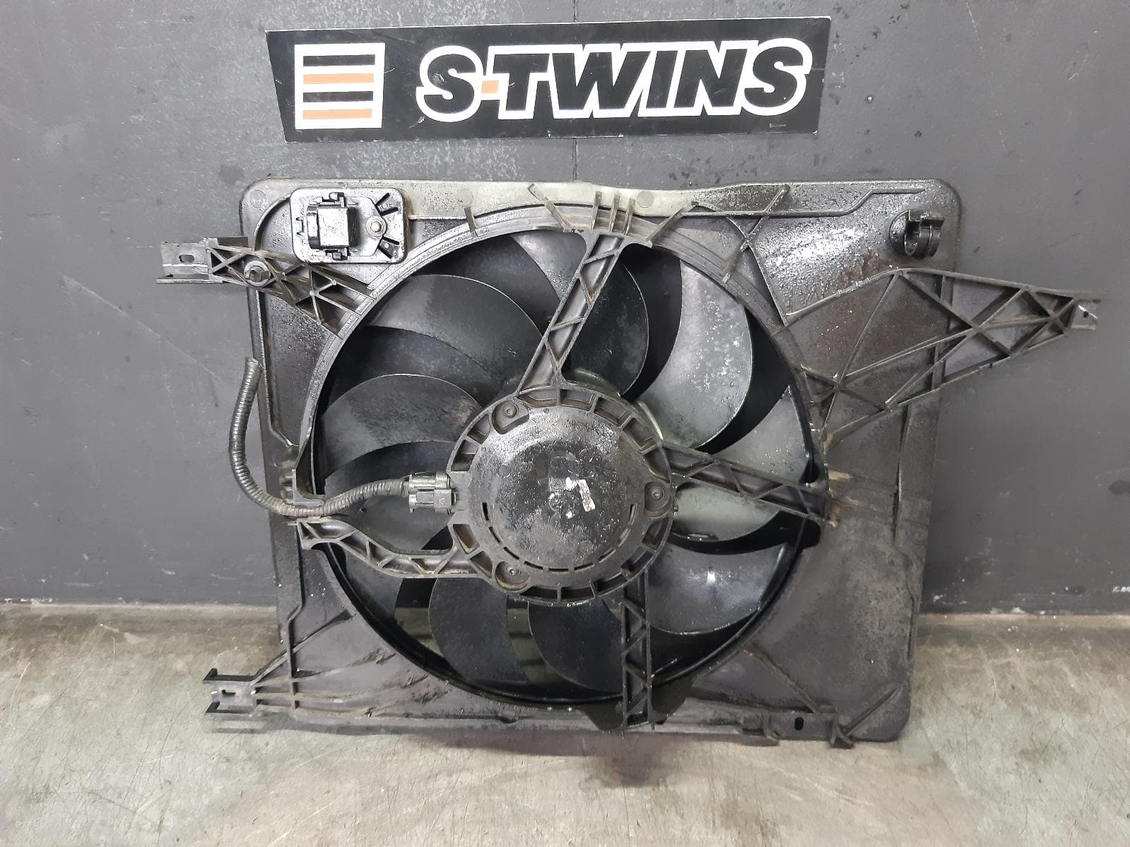 Used auto part listing image: 2012 NISSAN DUALIS FAN RADIATOR FAN, J10, 01/10-05/14 0000363570