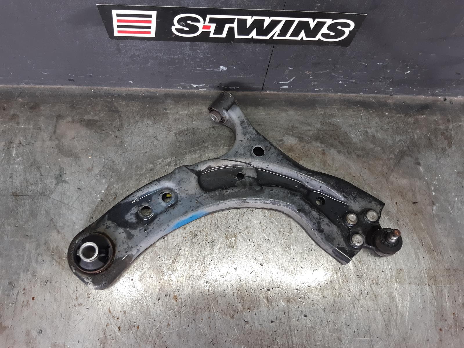 Used auto part listing image: 2020 SUBARU IMPREZA RIGHT FRONT LOWER CONTROL ARM G5, 11/16-09/23 0000364093