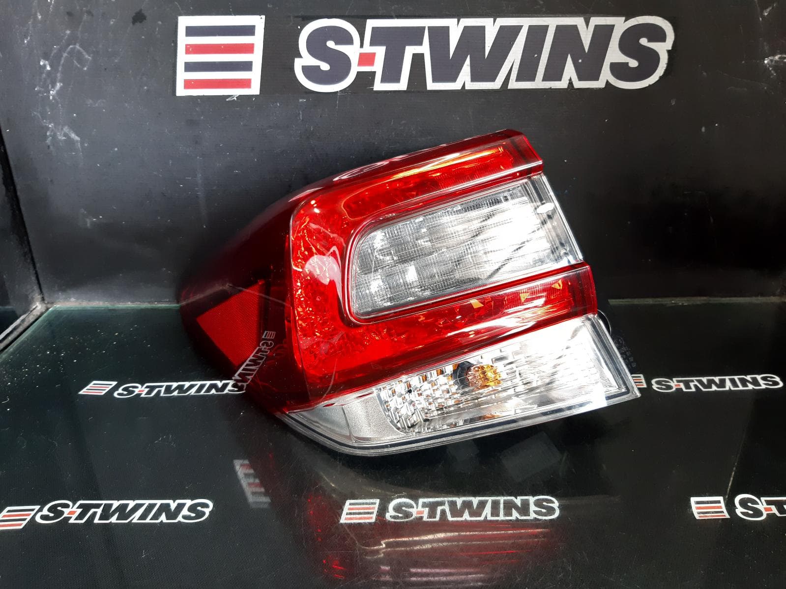 Used auto part listing image: 2020 SUBARU IMPREZA LEFT TAILLIGHT G5, IN BODY, W/ BLACK CHROME INSERT TYPE, HATCH, 03/20-09/23 0000364264