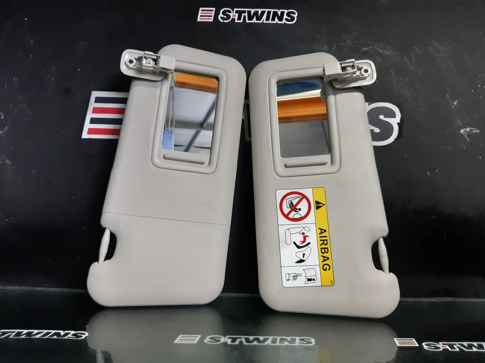 Used auto part listing image: 2016 MAZDA CX3 SUNVISOR DK, PAIR, 03/15- 0000364490