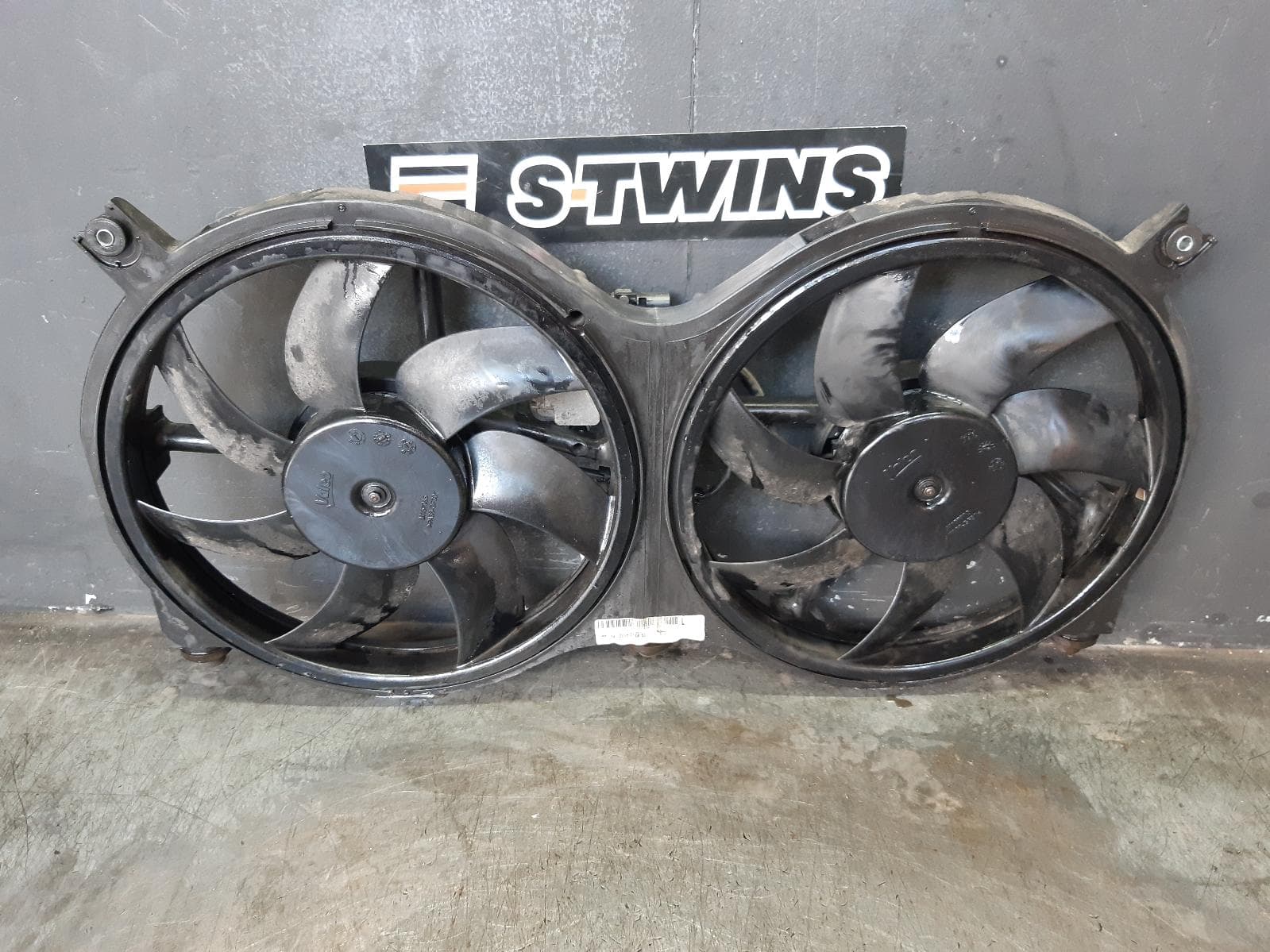 Used auto part listing image: 2015 NISSAN PATHFINDER FAN RAD FAN, R52, 06/13-04/21 0000365581