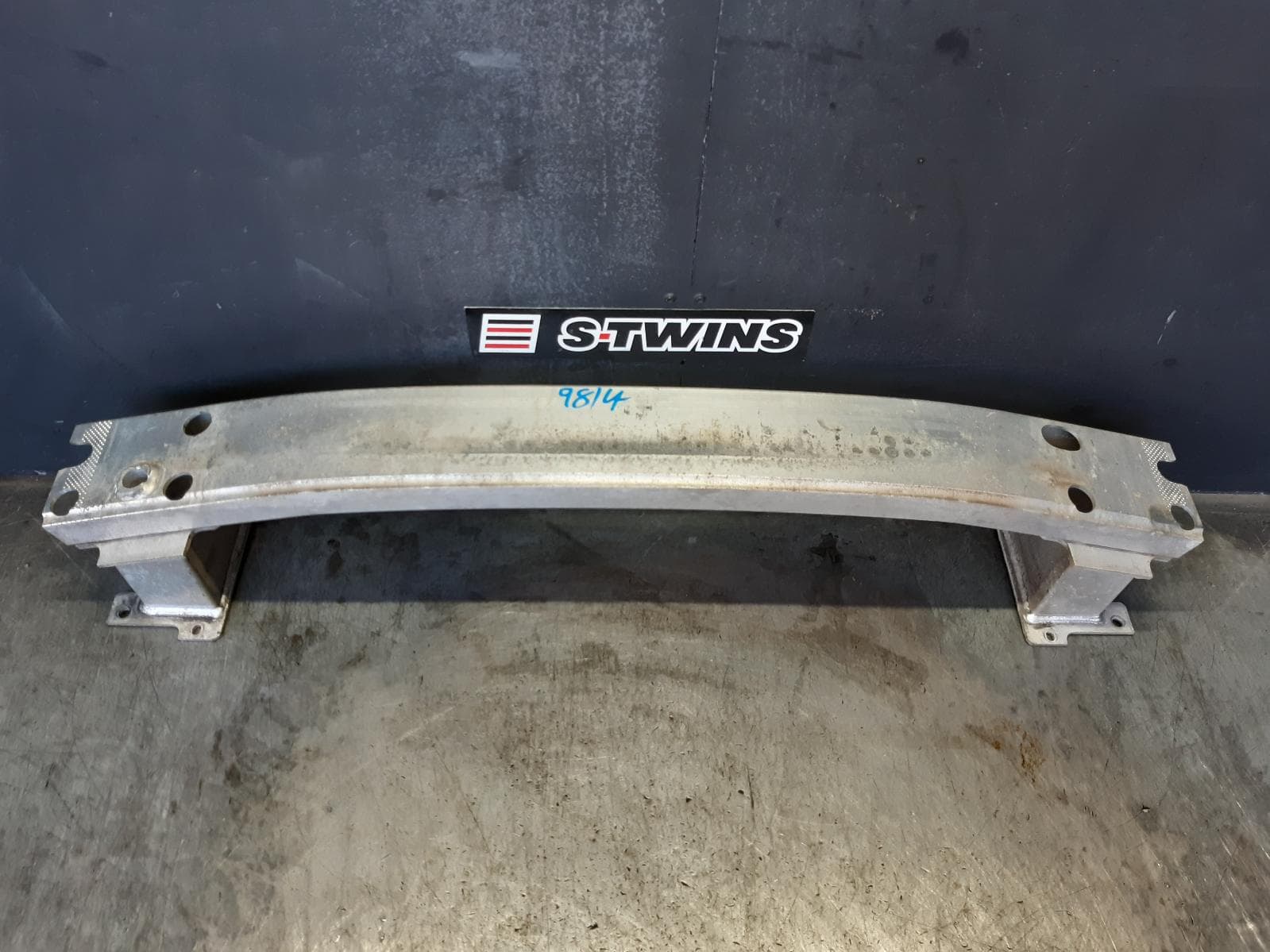 Used auto part listing image: 2015 NISSAN PATHFINDER F BAR REINFORC BRACK REINFORCEMENT, R52, 06/13-04/21 0000365502