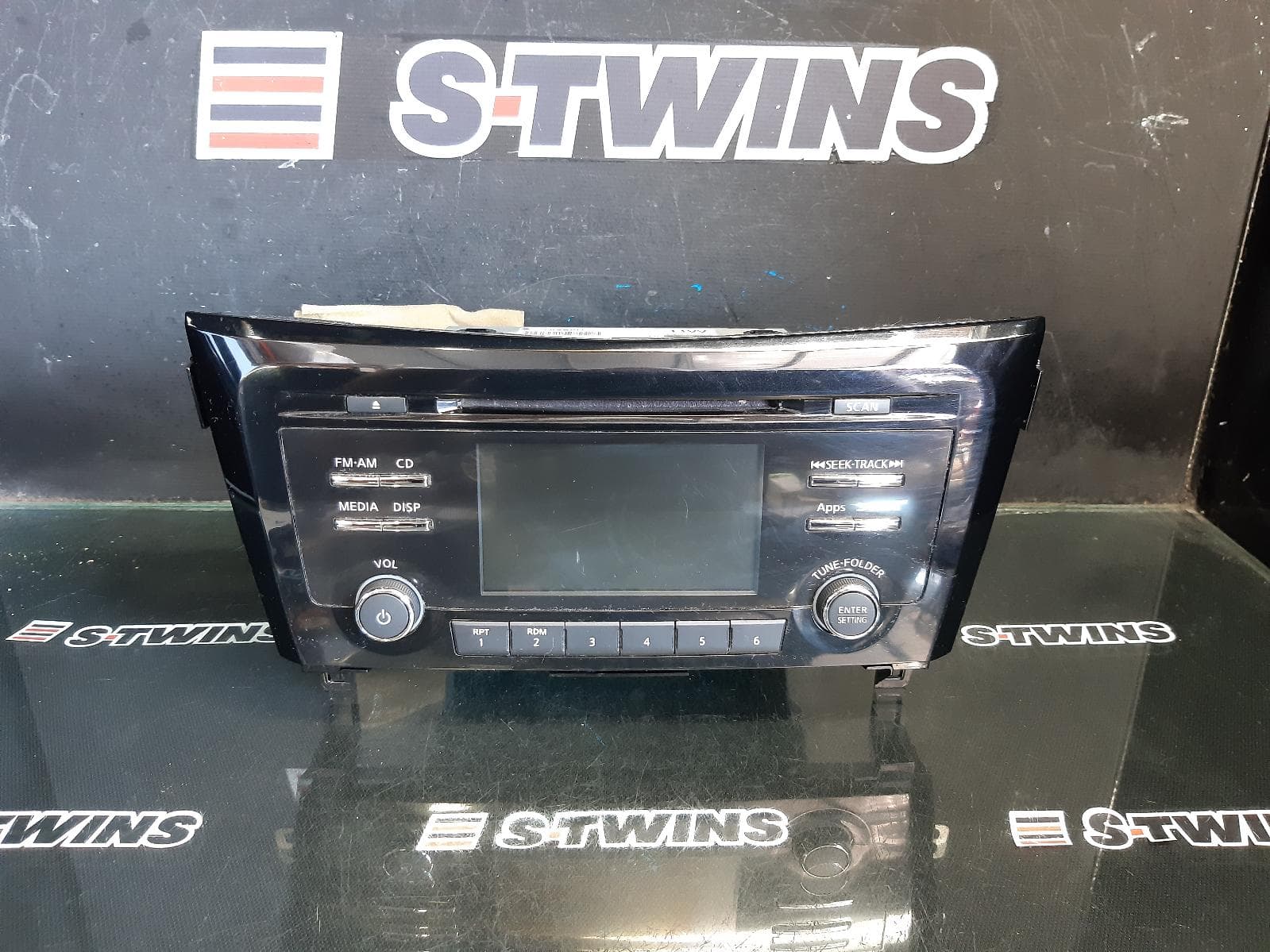Used auto part listing image: 2016 NISSAN XTRAIL HEAD UNIT, 5.0 IN, NON TOUCH SCREEN, T32, 02/14-11/20 0000365413