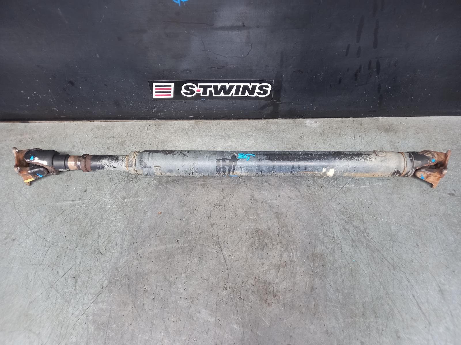 Used auto part listing image: 2014 TOYOTA PRADO REAR PROP SHAFT 3.0, 1KD-FTV, MANUAL T/M, 150 SERIES, 08/09-05/15 0000366545
