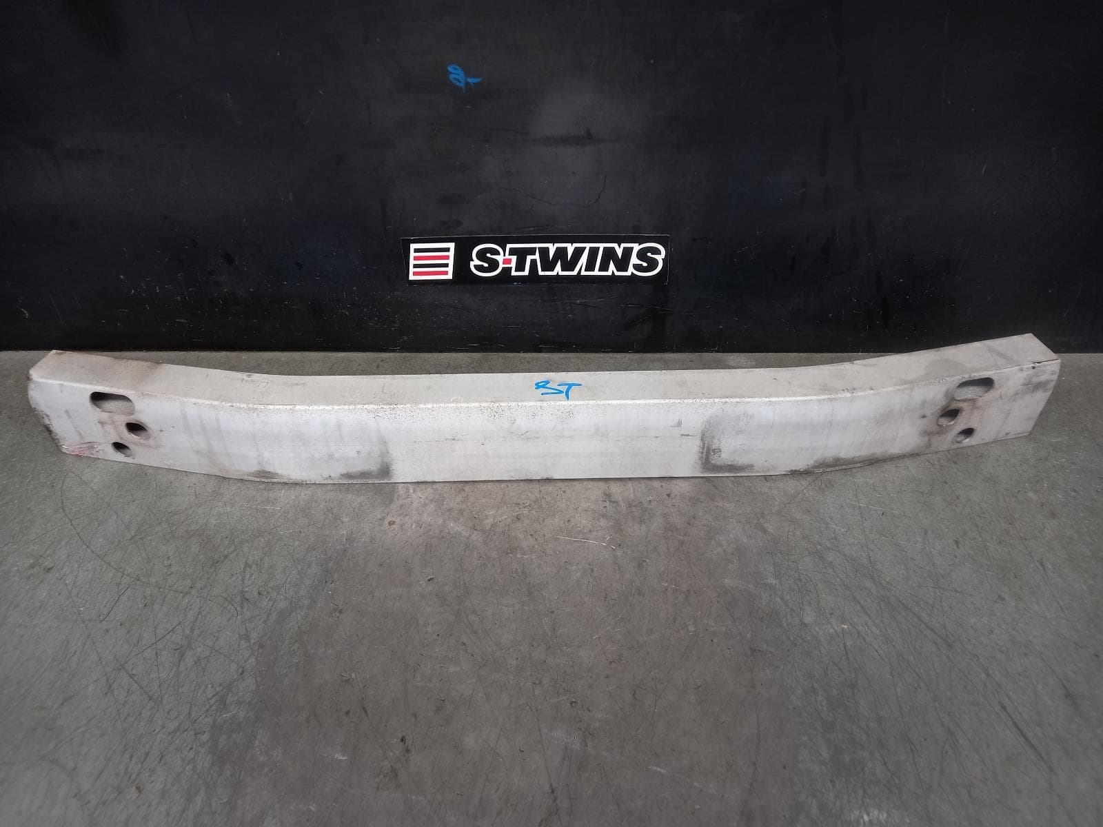 Used auto part listing image: 2011 TOYOTA KLUGER RIGHT HEADLAMP GSU40-GSU45, 10/10-02/14 0000367819