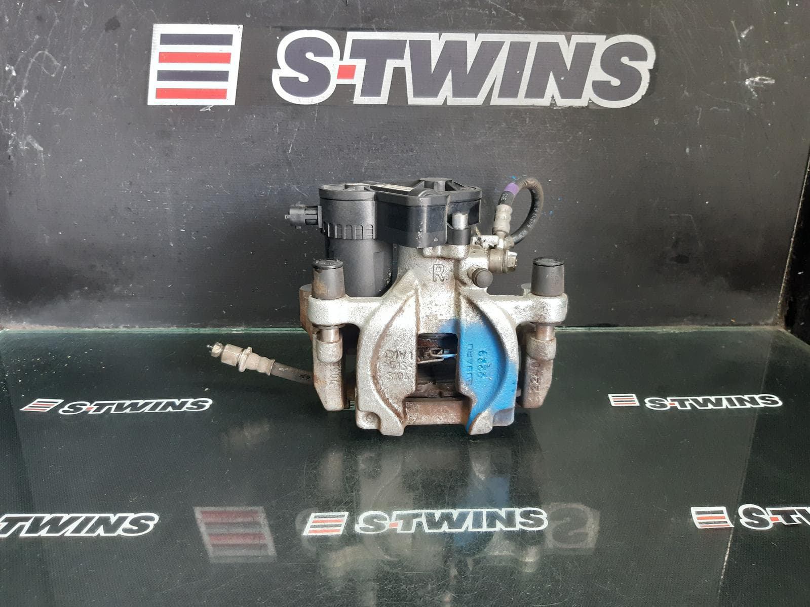 Used auto part listing image: 2020 SUBARU XV CALIPER RH REAR, G5X, 03/17-06/23 0000367259