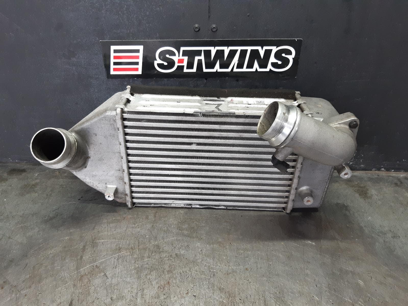 Used auto part listing image: 2023 KIA CARNIVAL/GRAND CARNIVAL INTERCOOLER DIESEL, 2.2, TURBO, KA4, 10/20- 0000368306