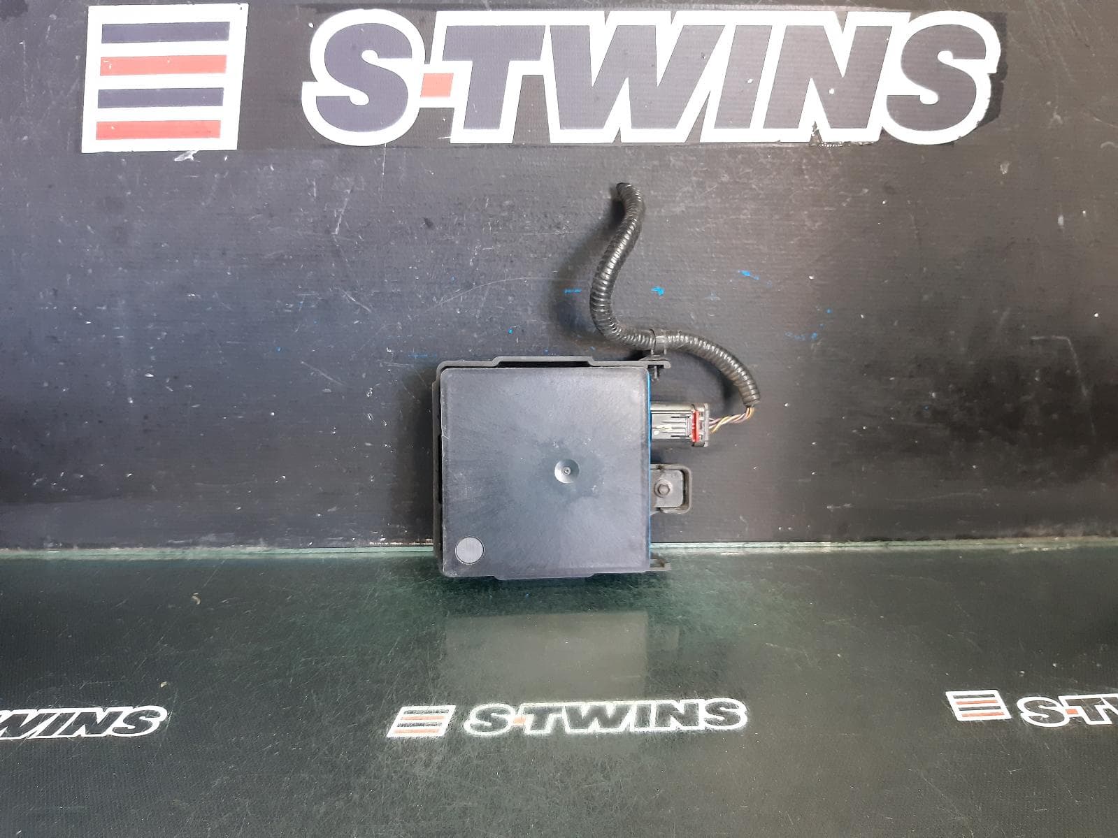 Used auto part listing image: 2015 FORD MONDEO REVERSE CAMERA BLIND SPOT MONITOR SENSOR (LH REAR BEHIND BUMPER), MD, 09/14-06/20 0000366861