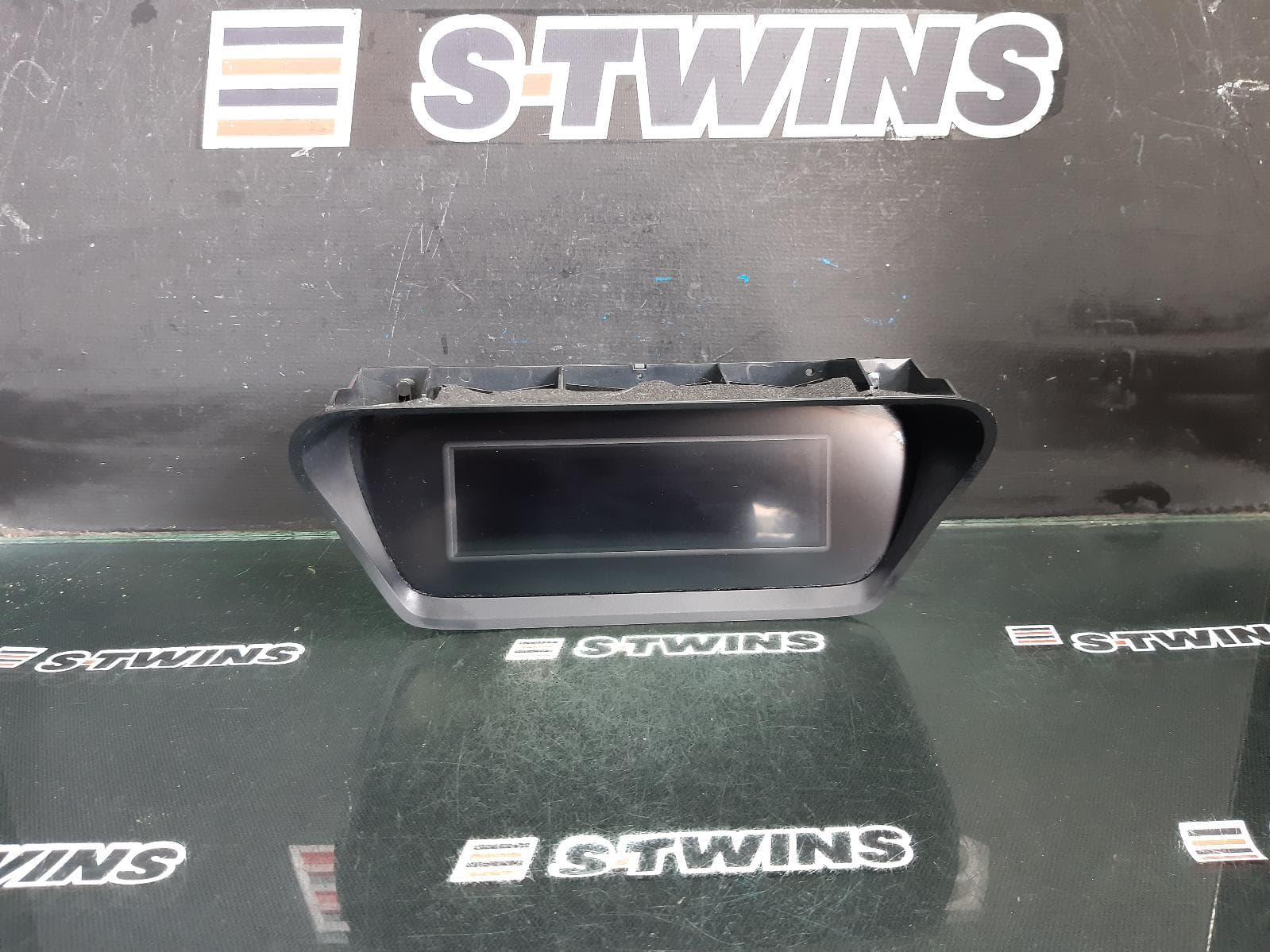 Used auto part listing image: 2012 HONDA ACCORD DISPLAY UNIT ONLY, NON SAT NAV TYPE, 8TH GEN, EURO (VIN JHMCU), 06/08-12/15 0000368556