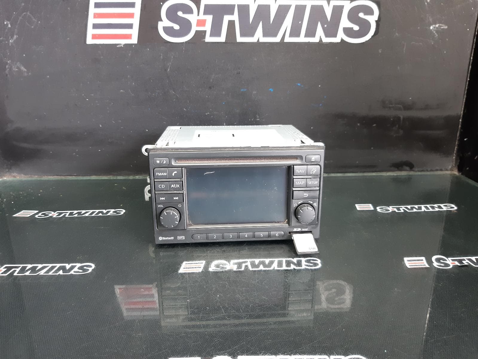 Used auto part listing image: 2014 NISSAN DUALIS J10, HEAD UNIT, W/ DISPLAY UNIT, SAT NAV TYPE, 10/07-05/14 0000368409