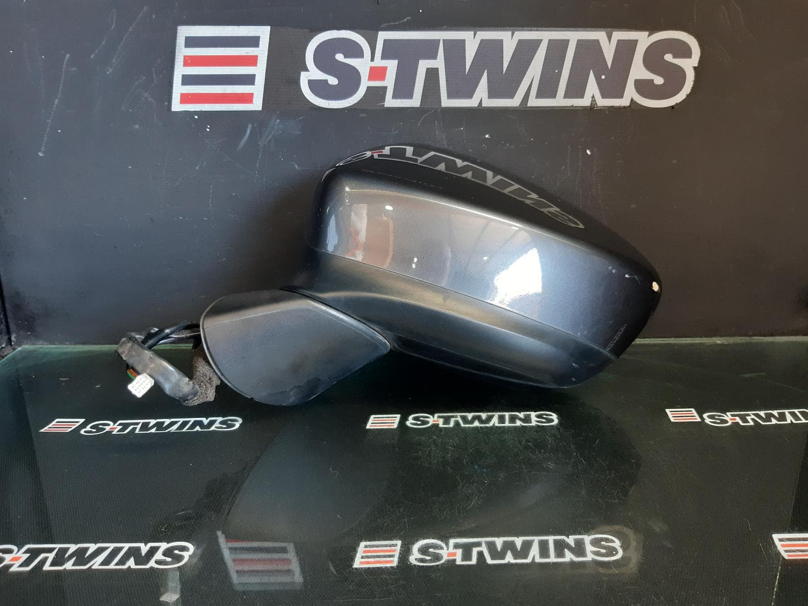 Used auto part listing image: 2013 MAZDA CX5 LEFT DOOR MIRROR KE, W/ BLIND SPOT MONITOR TYPE, 02/12-11/14 0000327537