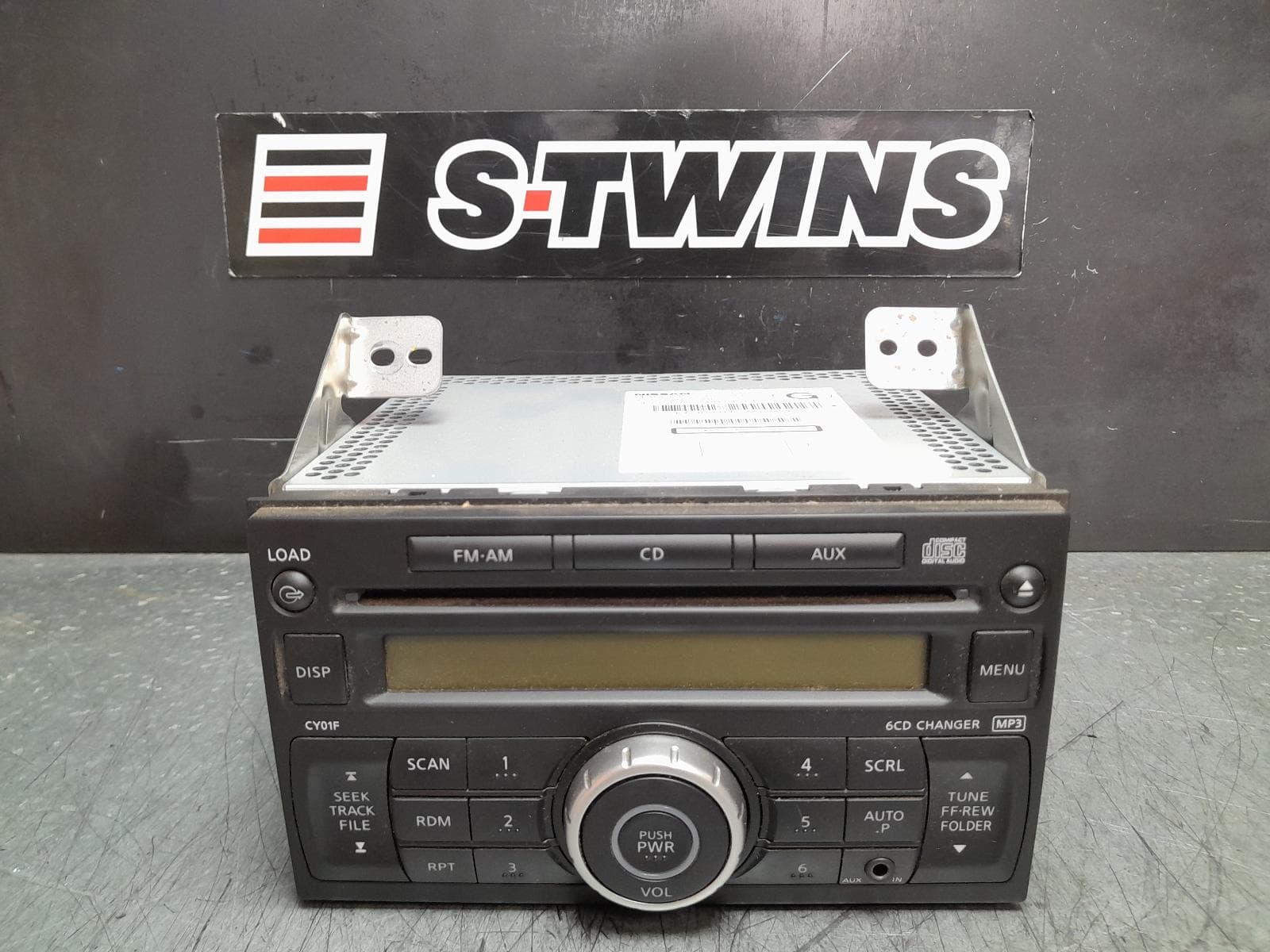 Used auto part listing image: 2011 NISSAN NAVARA D40, HEAD UNIT, VIN MNT, 6 DISC CD STACKER, 09/05-08/15 0000362649