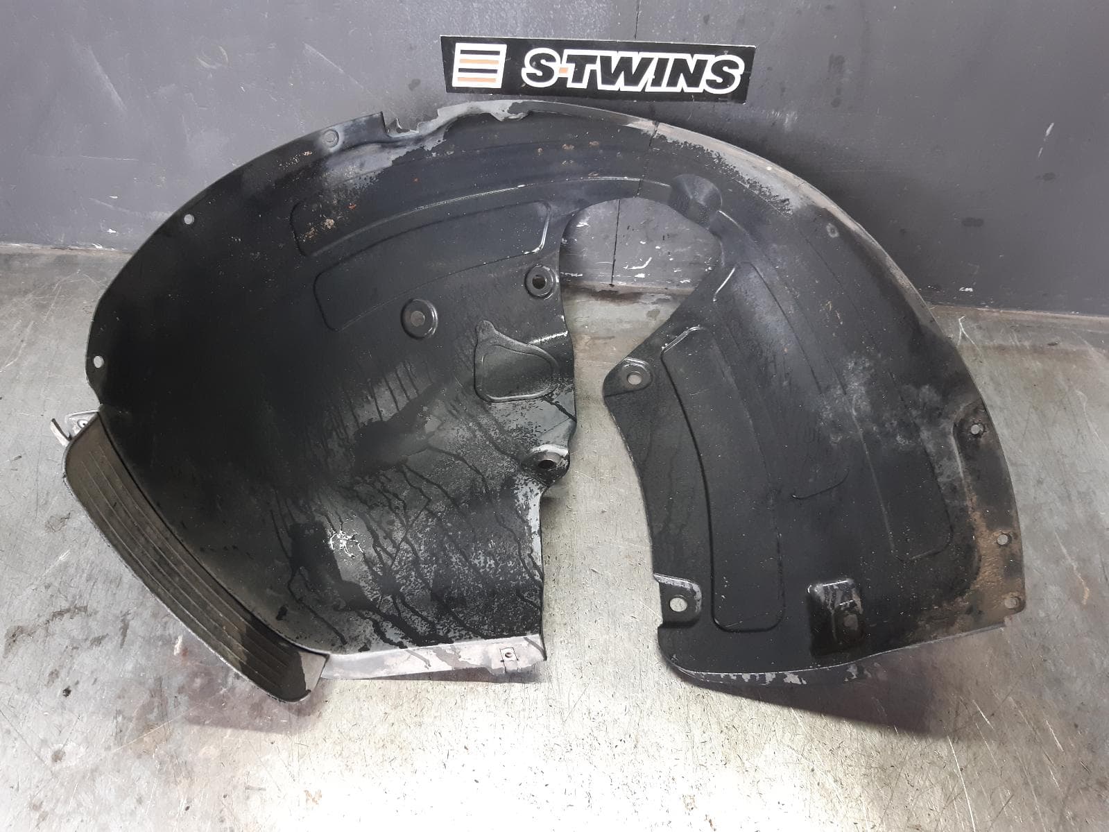 Used auto part listing image: 2019 HYUNDAI TUCSON LEFT GUARD LINER FRONT, TL, 06/18-01/21 0000366734