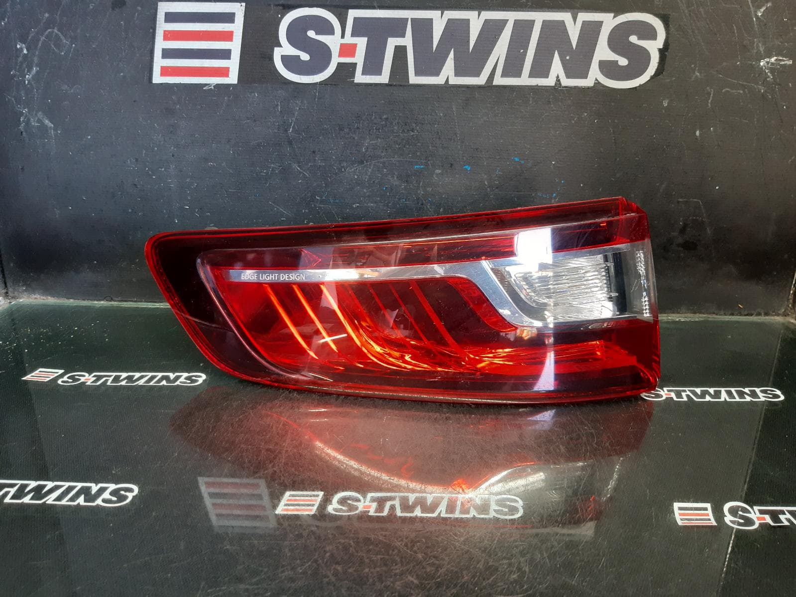 Used auto part listing image: 2018 RENAULT MEGANE LEFT TAILLIGHT KFB, WAGON, 06/17-05/19 0000367803
