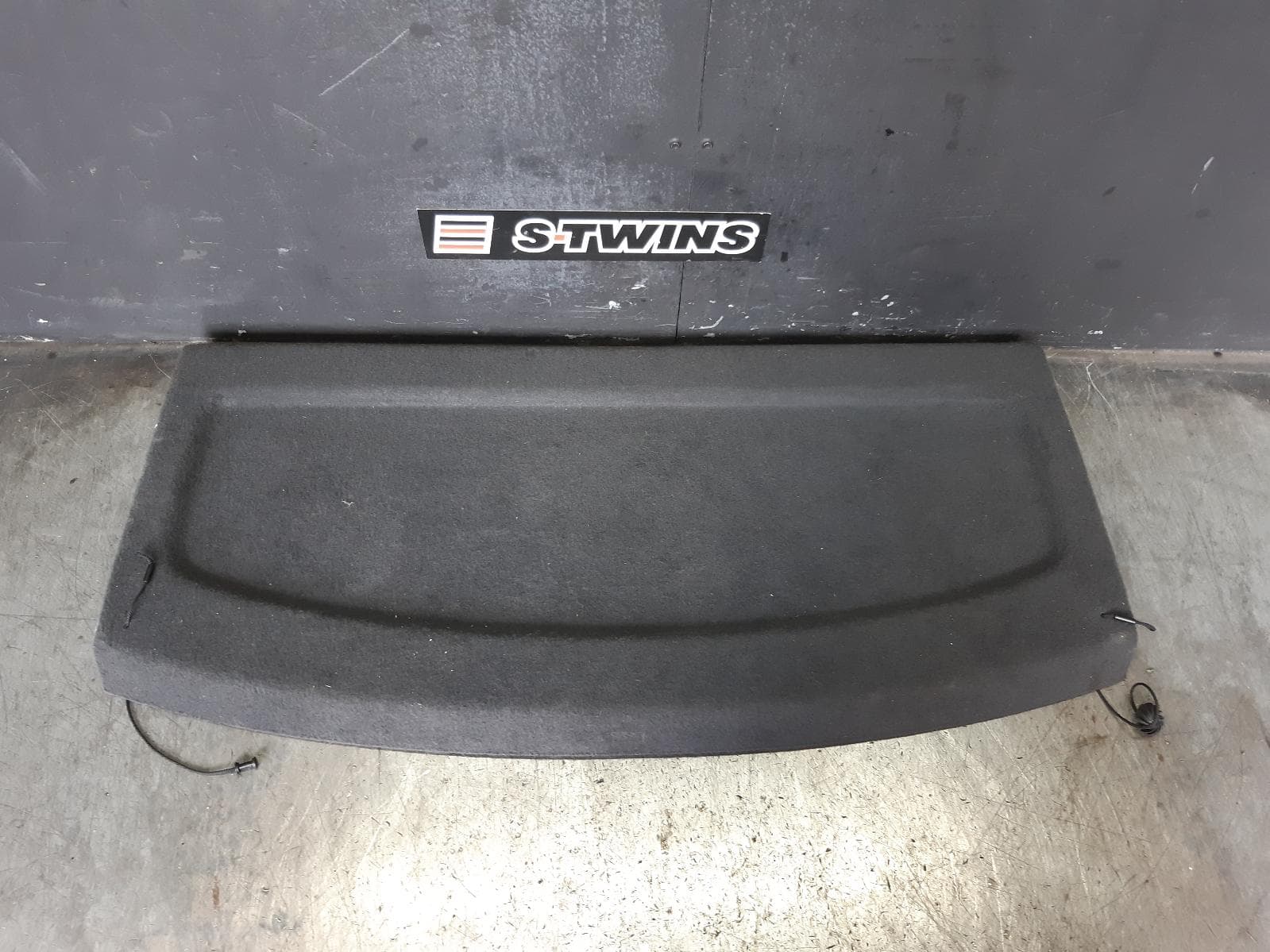 Used auto part listing image: 2011 VOLKSWAGEN GOLF PARCEL SHELF CARGO BLIND GEN 6, 3DR/5DR HATCH, 10/08-03/13 0000368683