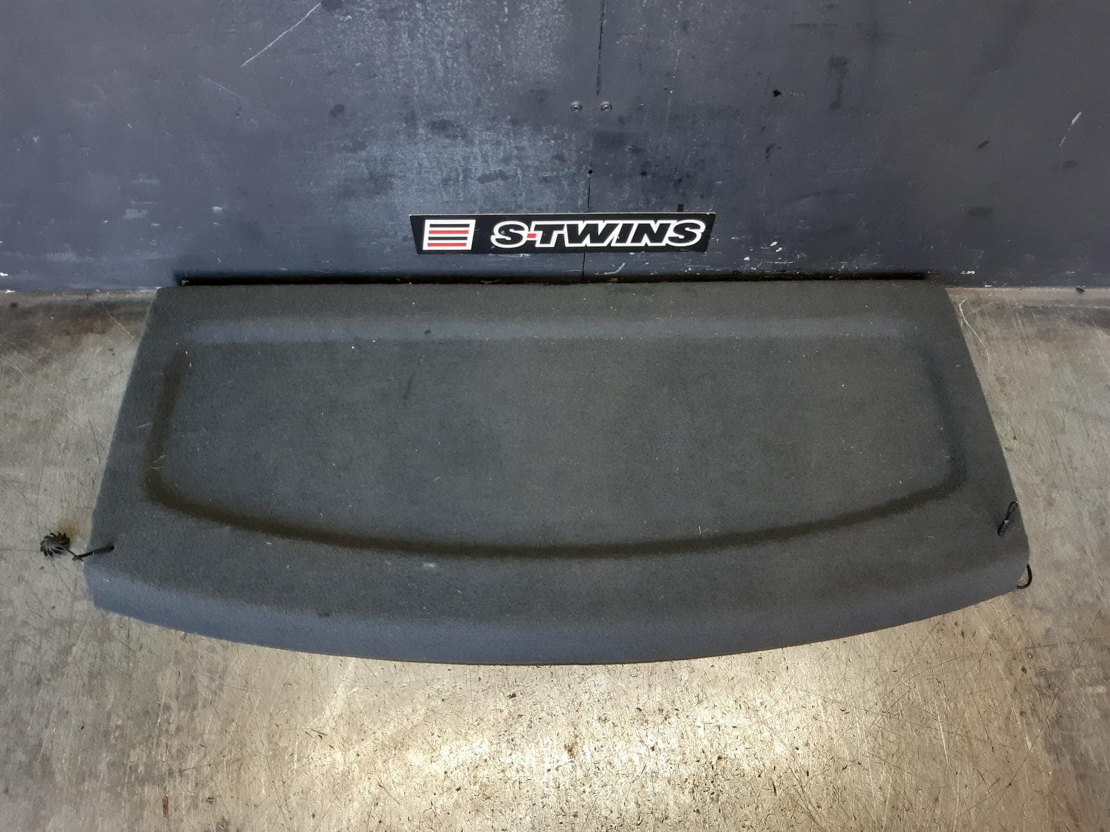 Used auto part listing image: 2010 VOLKSWAGEN GOLF PARCEL SHELF CARGO BLIND GEN 6, 3DR/5DR HATCH, 10/08-03/13 0000368834