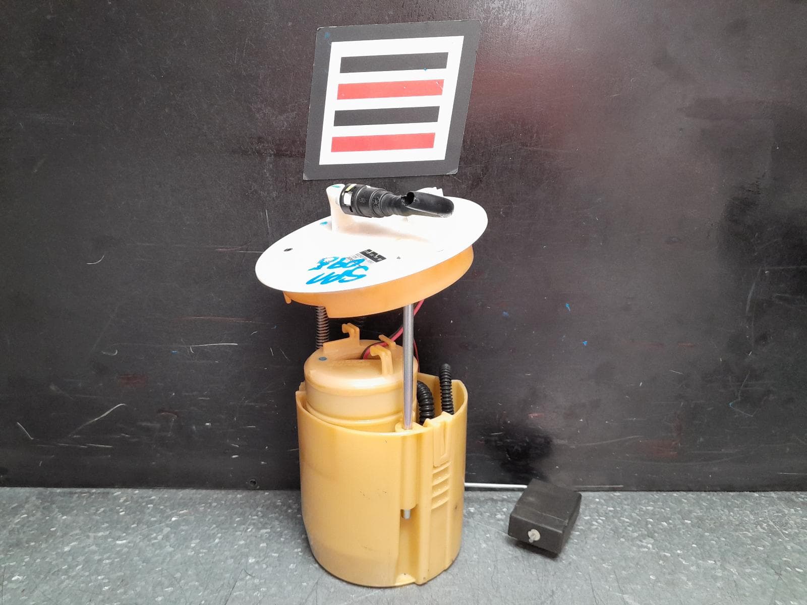 Used auto part listing image: 2016 HONDA CIVIC FUEL PUMP 10TH GEN, 05/16-08/21 0000369027