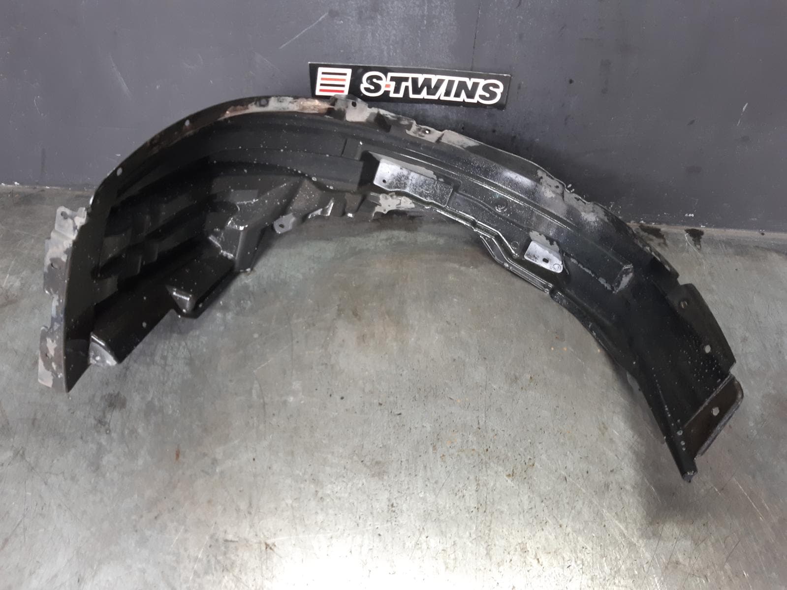Used auto part listing image: 2014 MITSUBISHI OUTLANDER LEFT GUARD LINER ZJ-ZL, FRONT, 10/13-07/21 0000368997