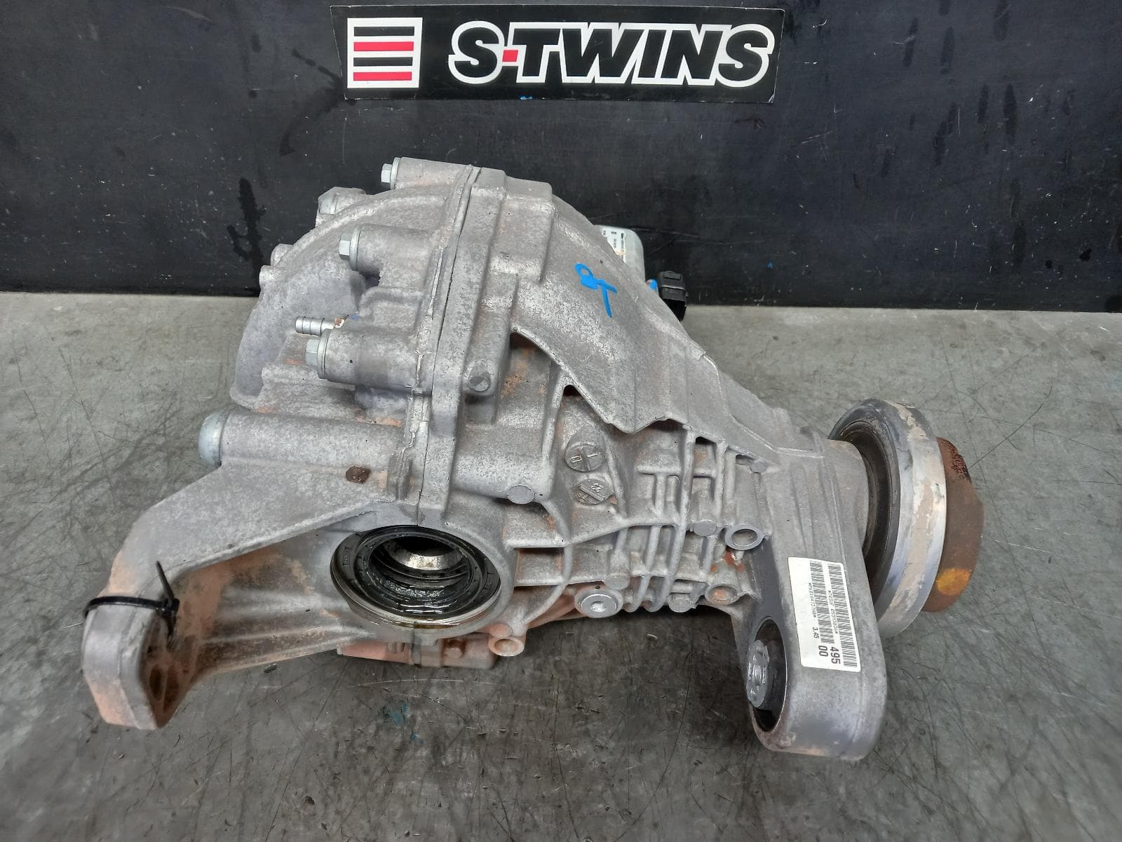 Used auto part listing image: 2013 JEEP GRANDCHEROKEE DIFFERENTIAL CENTRE REAR, 3.0, DIESEL, 4WD, ELECTRONIC LSD TYPE, WK, 3.44/3.45 RATIO, 04/13-02/22 0000370362