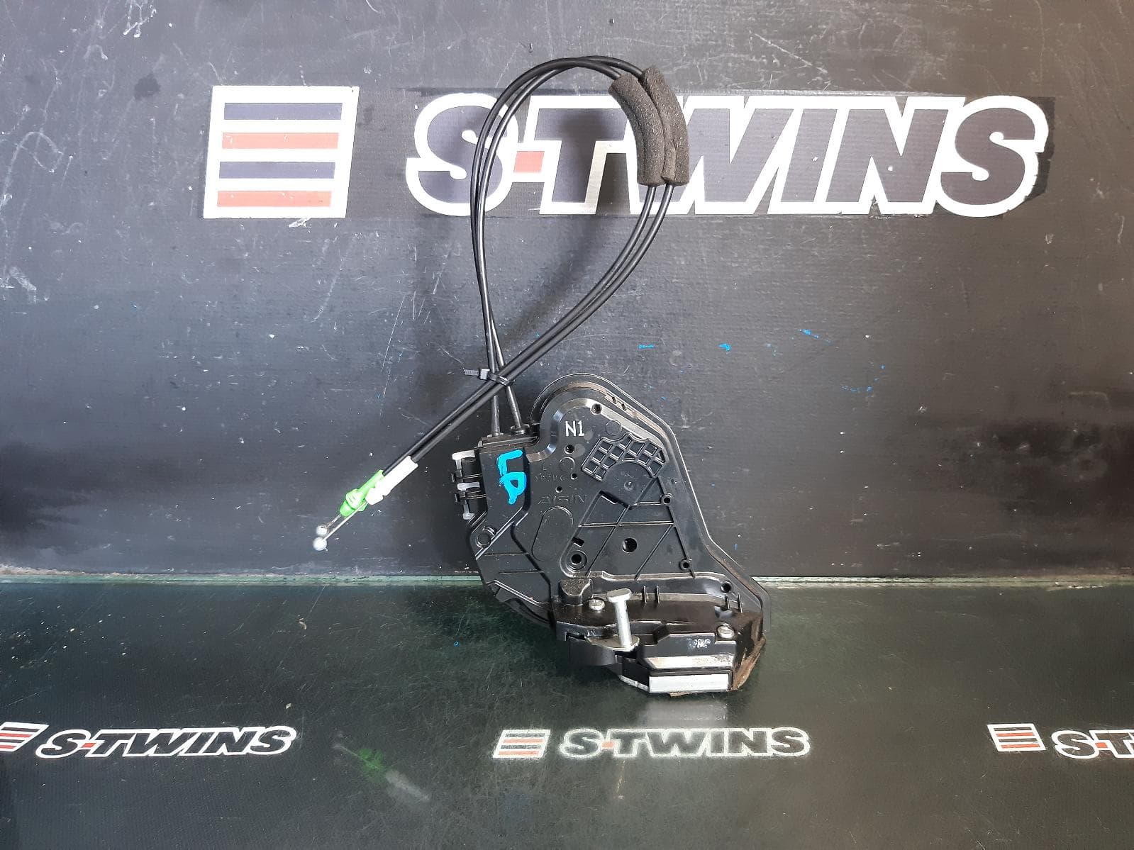Used auto part listing image: 2014 TOYOTA COROLLA DOOR BOOT GATE LOCK LEFT REAR DOOR LOCK, ZRE172R, 12/13-06/19 0000369147