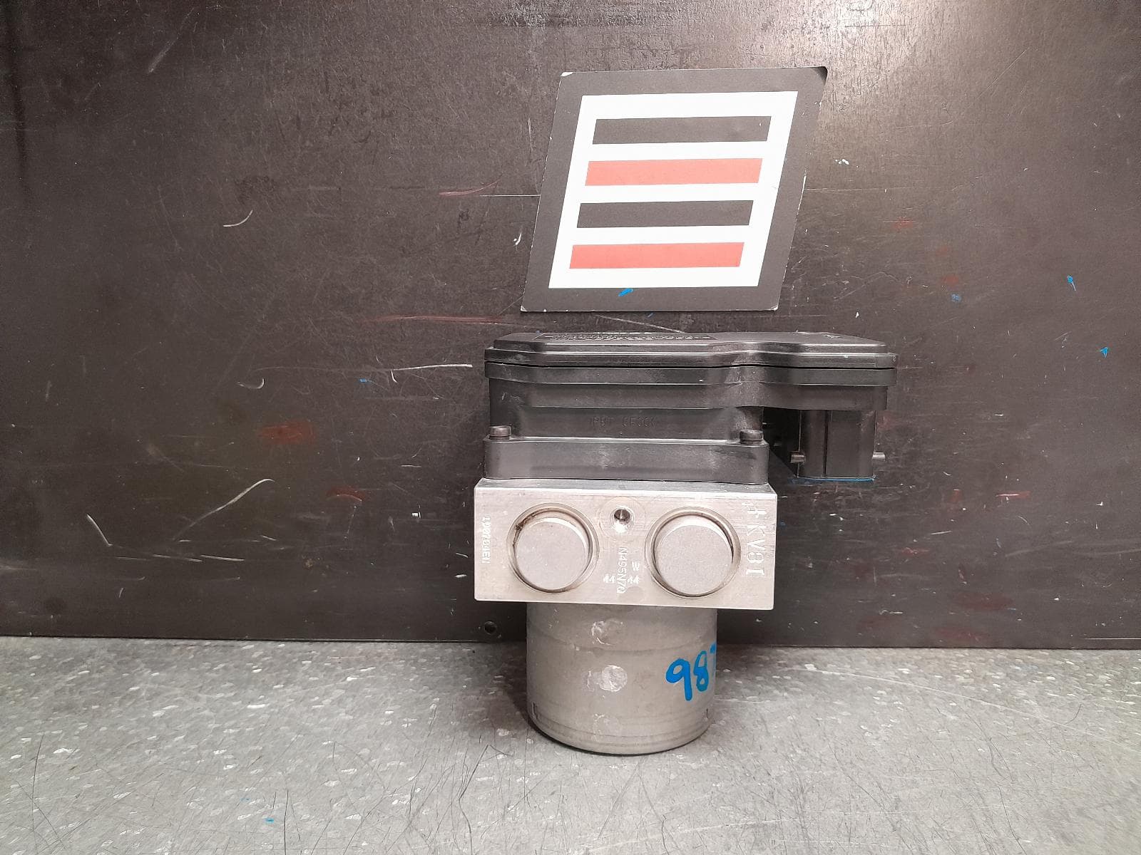 Used auto part listing image: 2019 HYUNDAI ILOAD/IMAX ABS PUMP MODULATOR IMAX, TQ (VIN KMH), 2.5 ENG, 11/07-03/21 0000369215