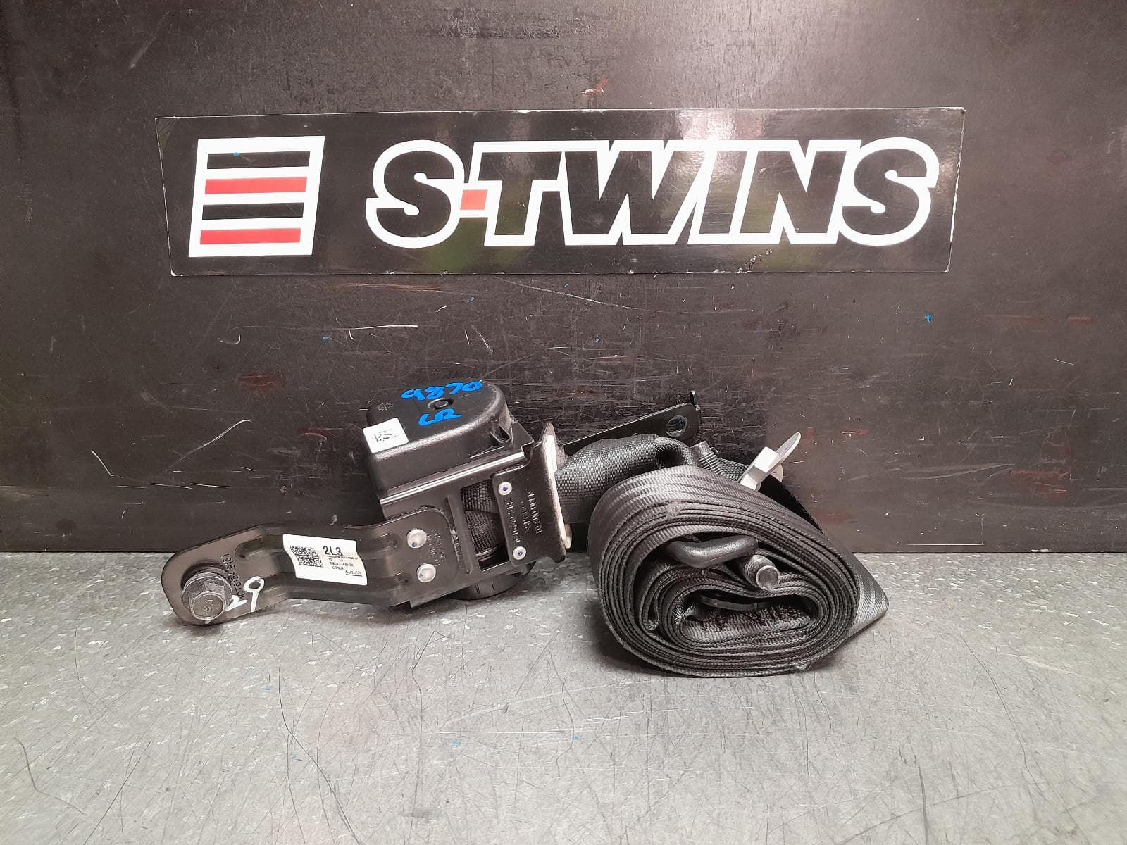 Used auto part listing image: 2019 HYUNDAI ILOAD/IMAX SEAT BELT STALK LH REAR (2ND ROW), SEAT BELT ONLY, TQ 11/07-ILOAD/IMAX, TQ, 11/07-03/21 0000369249