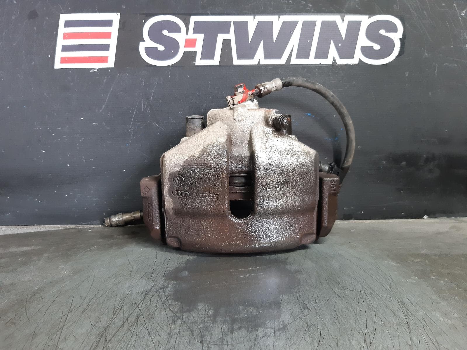 Used auto part listing image: 2010 VOLKSWAGEN GOLF CALIPER LH FRONT, GEN 6, 10/08-01/16 0000369052