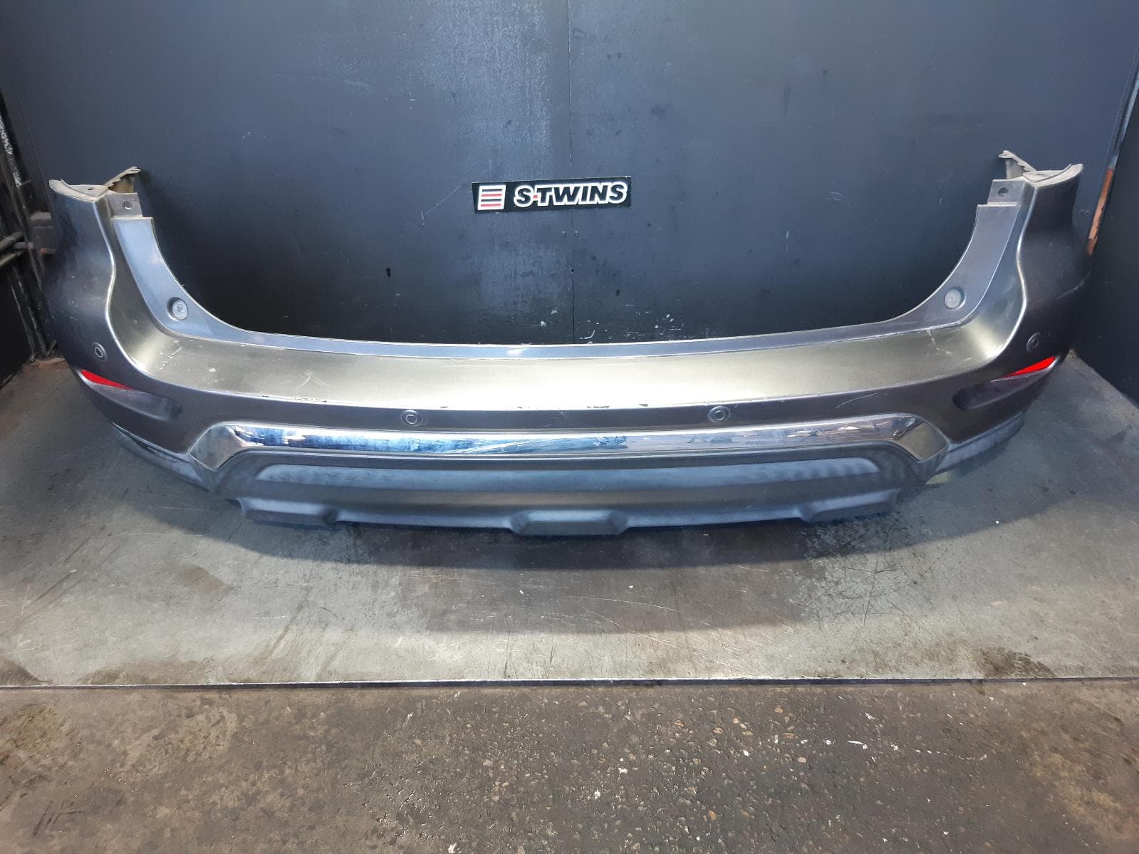 Used auto part listing image: 2018 NISSAN PATHFINDER REAR BUMPER R52, 12/16-04/21 0000369616