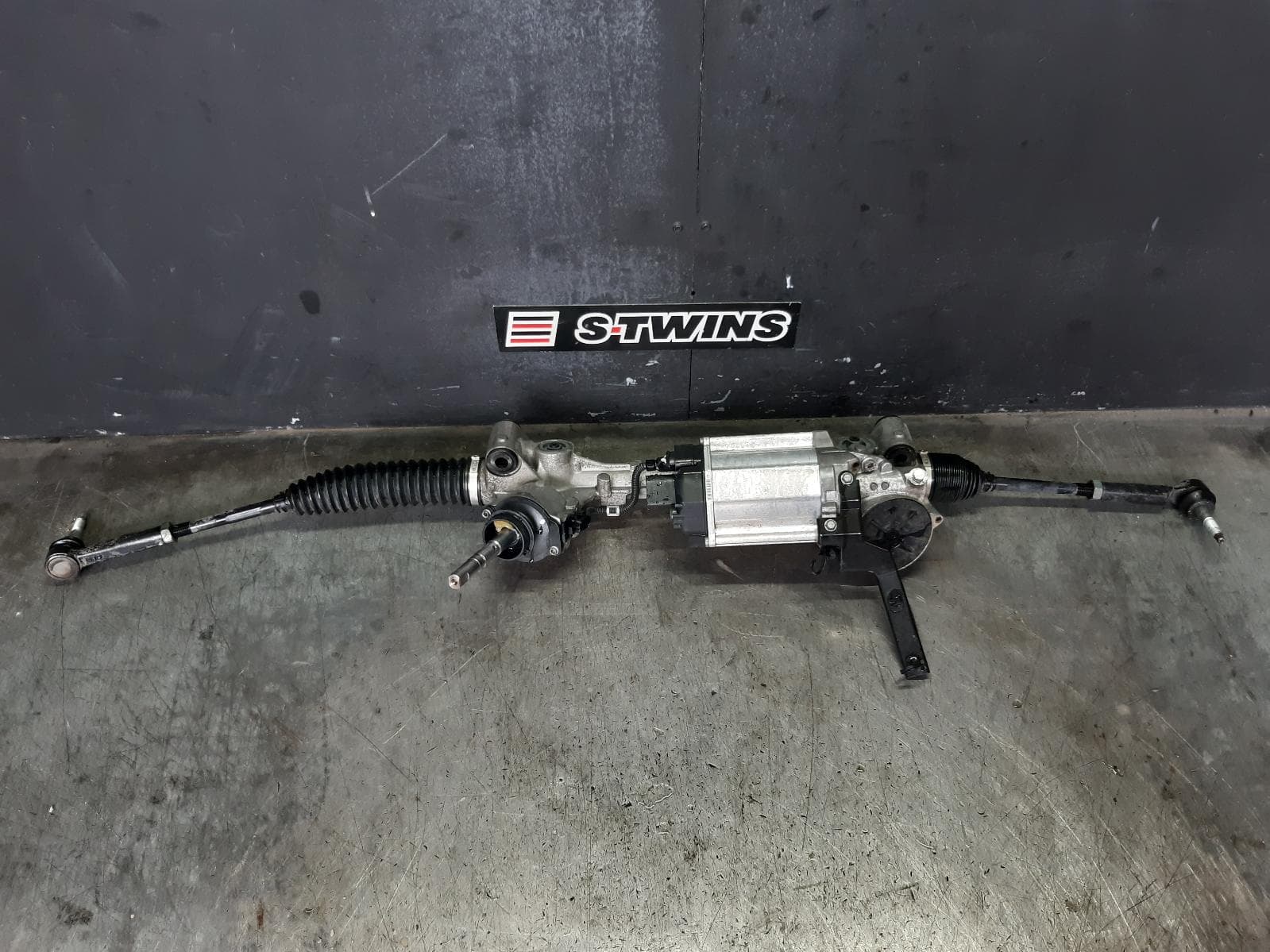 Used auto part listing image: 2015 HOLDEN CRUZE STEERING BOX RACK JH, ELECTRIC, 03/11-01/17 0000370233