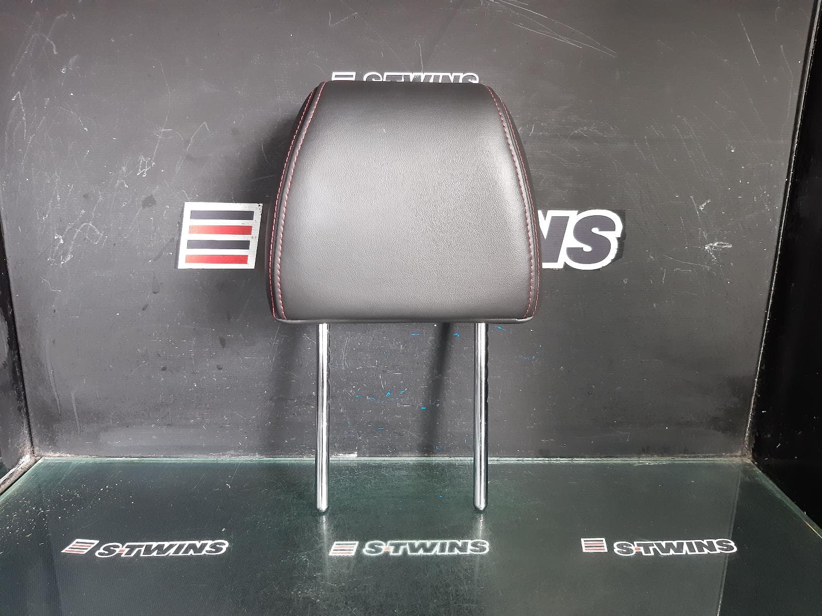 Used auto part listing image: 2015 HOLDEN CRUZE HEADREST LH FRONT, LEATHER, JH, 03/11-01/17 0000370127