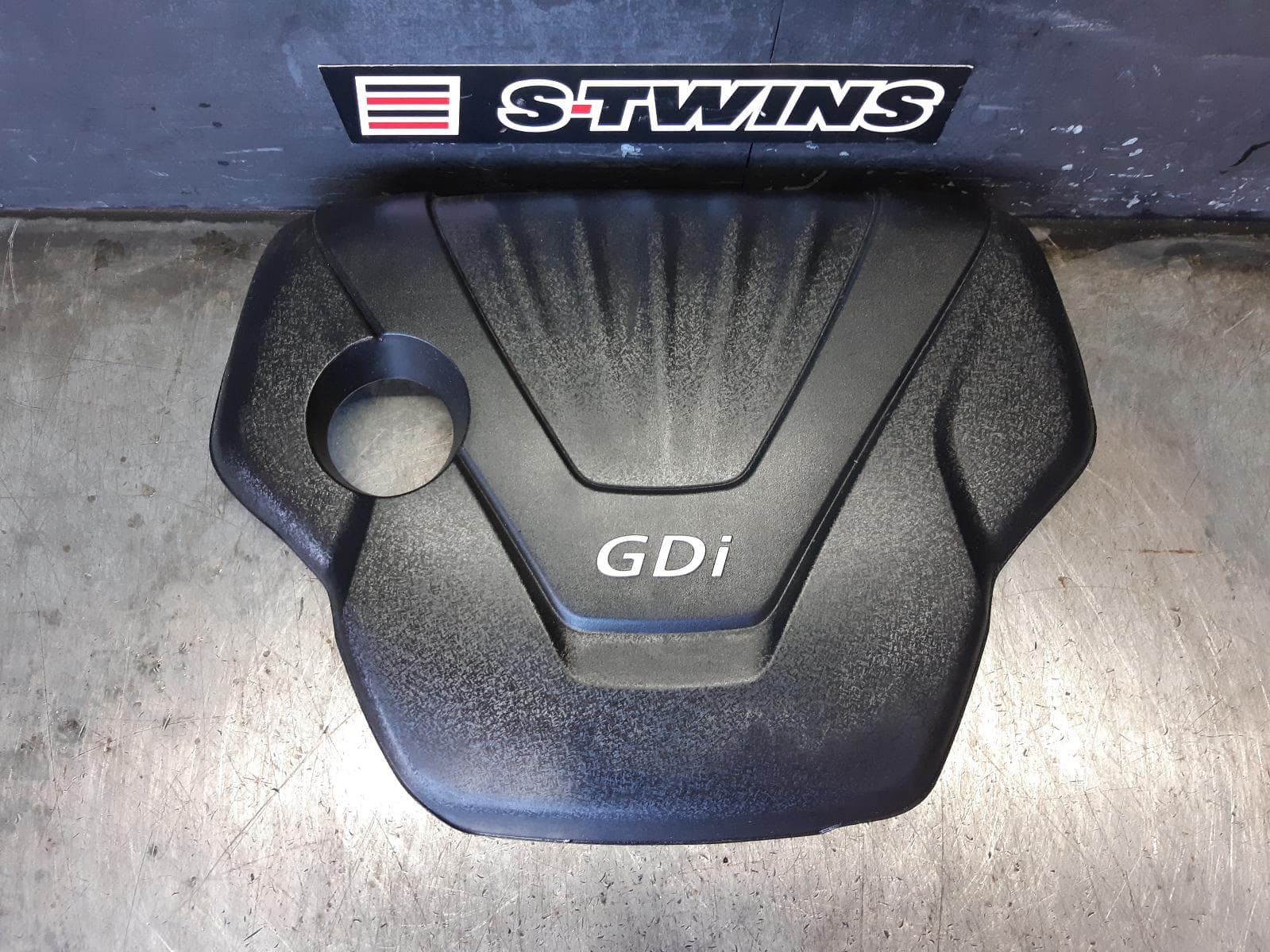 Used auto part listing image: 2015 HYUNDAI VELOSTER ENGINE COVER PETROL, 1.6, G4FD, FS, 10/11-02/18 0000370750