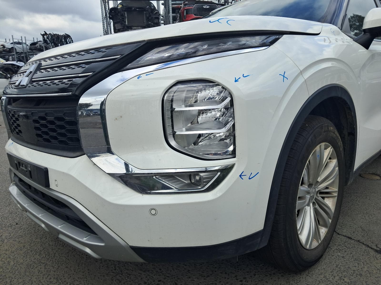 2022 MITSUBISHI OUTLANDER 9