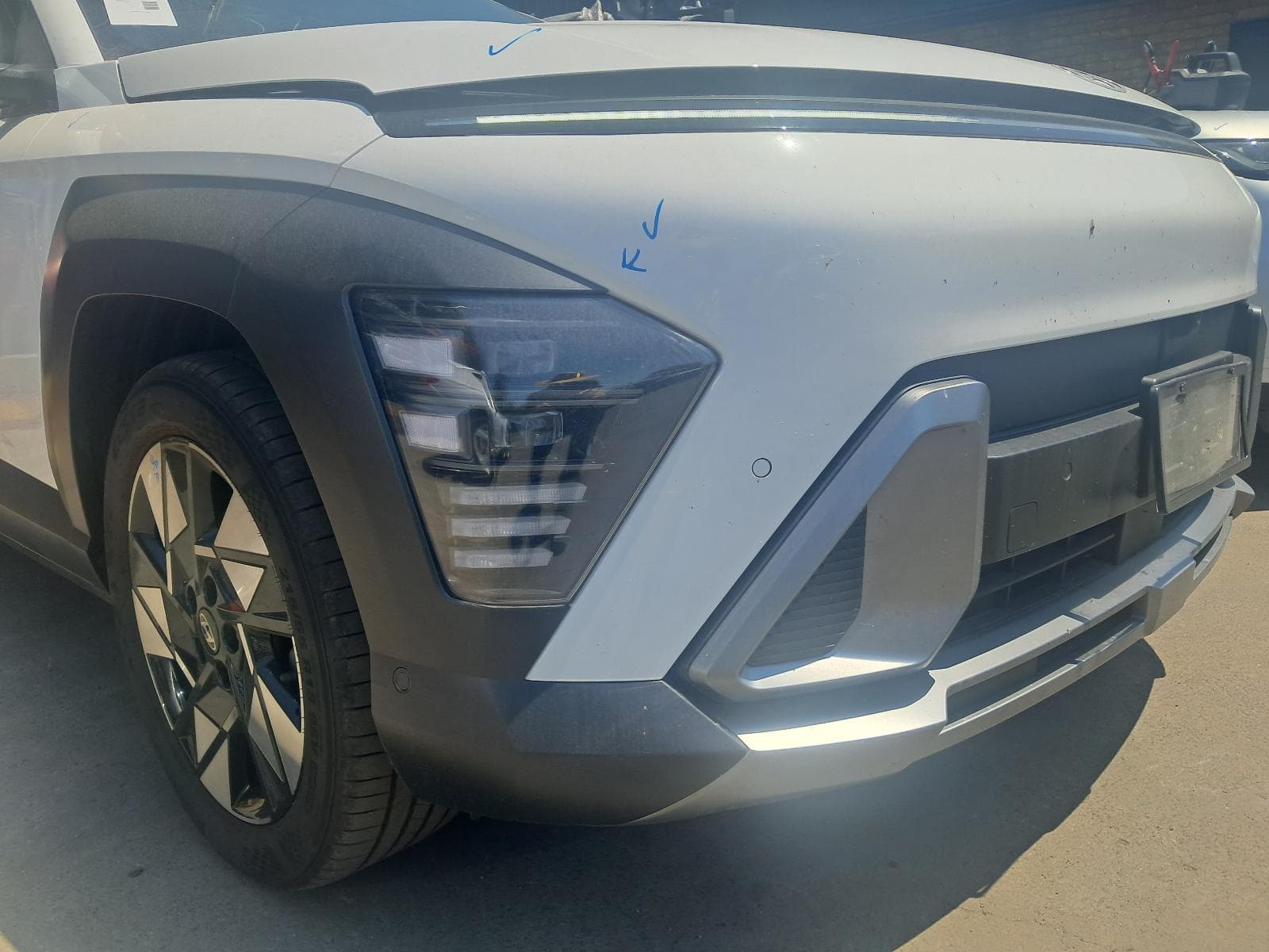 2025 HYUNDAI KONA 8