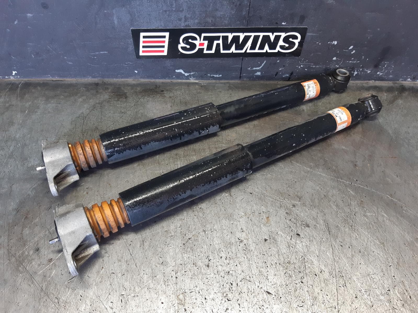 Used auto part listing image: 2013 MAZDA 6 SHOCK ABSORBER GJ, REAR, PAIR, 11/12-06/16 0000371306