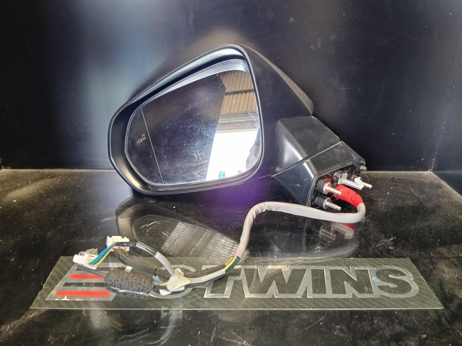 Used auto part listing image: 2018 LEXUS RX SERIES LEFT DOOR MIRROR AL20, COLOUR CODED, W/ CAMERA TYPE, 09/15- 0000371281