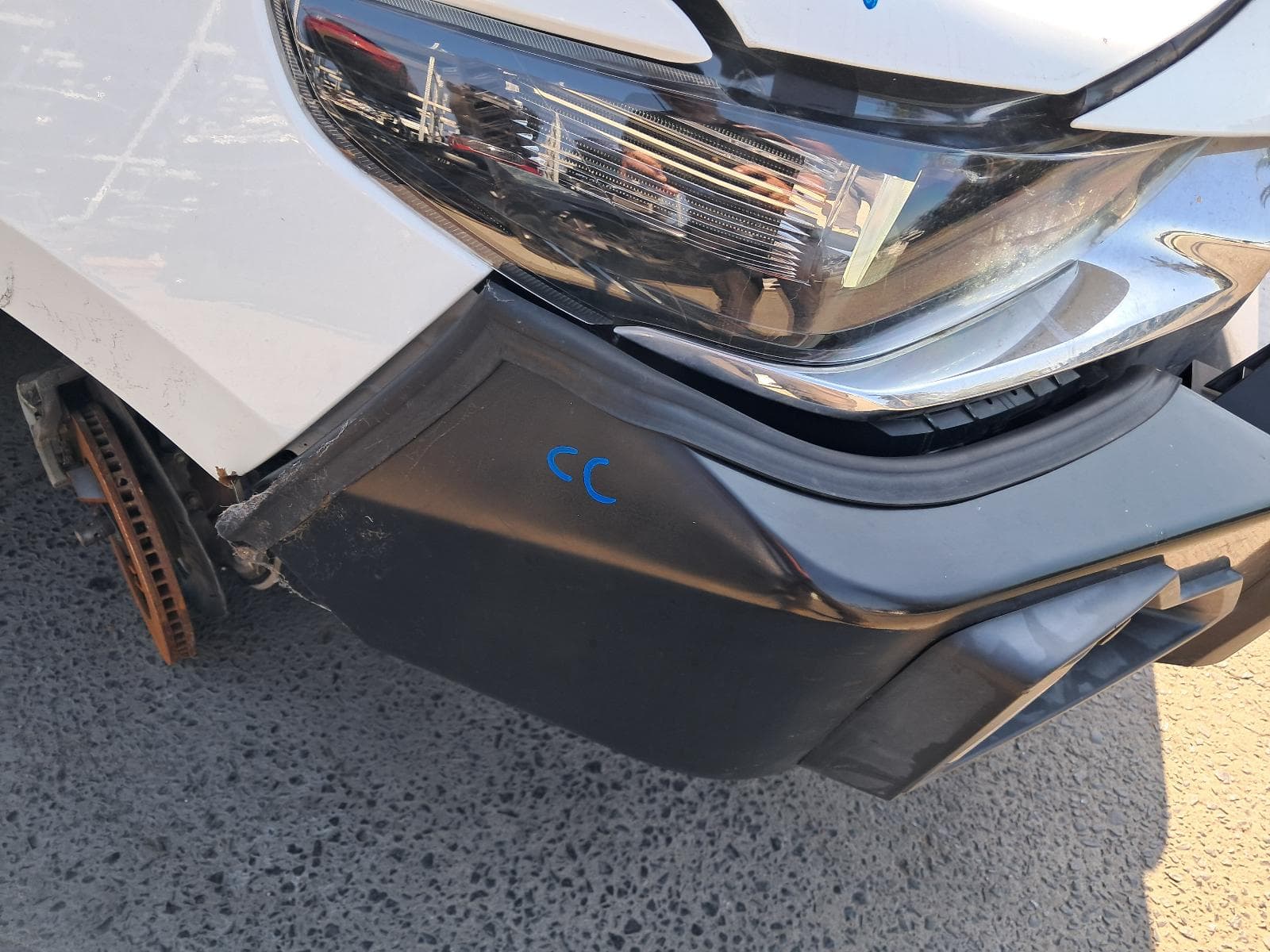 2023 MAZDA BT50 14
