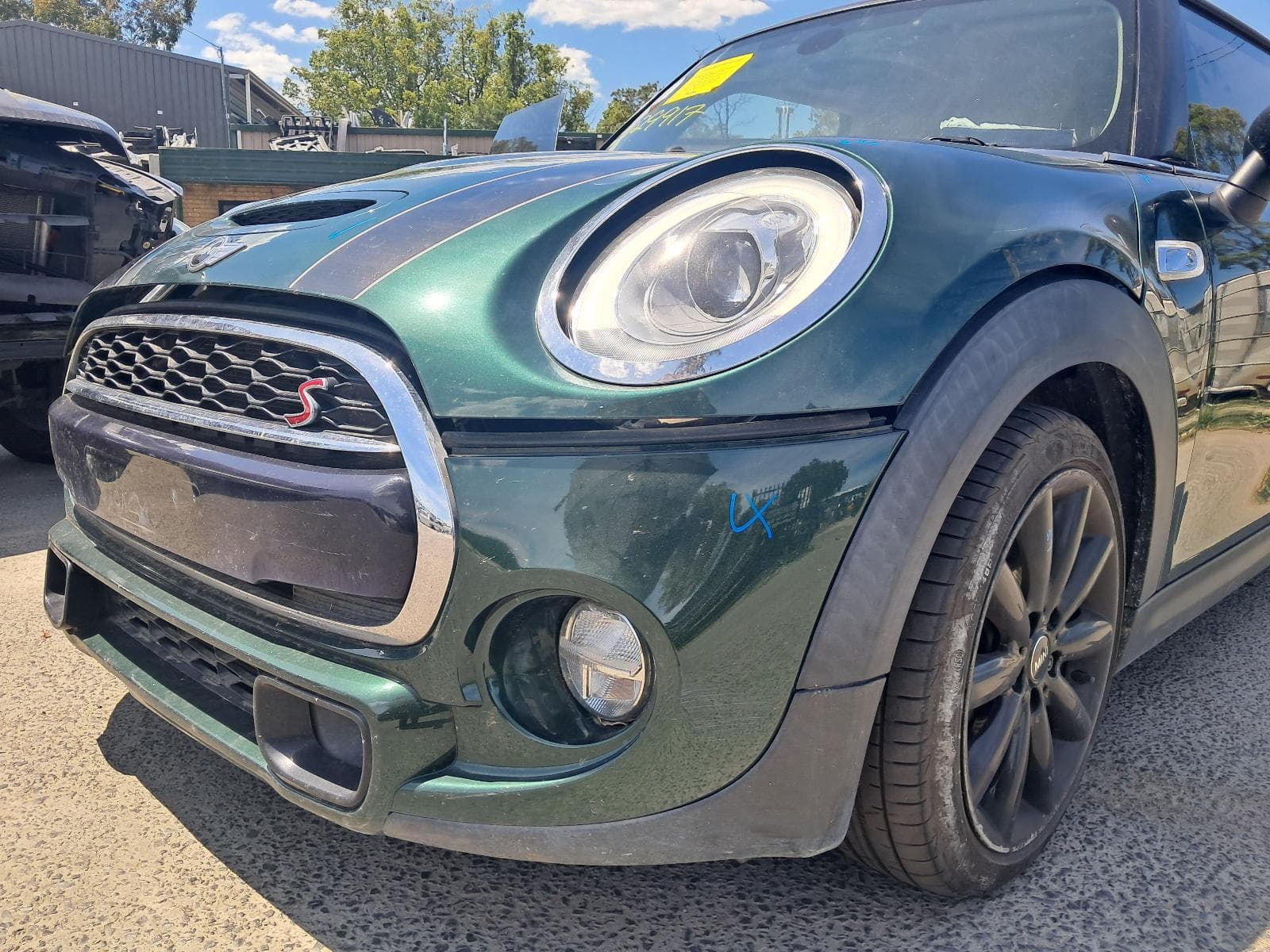 2016 MINI COOPER 9