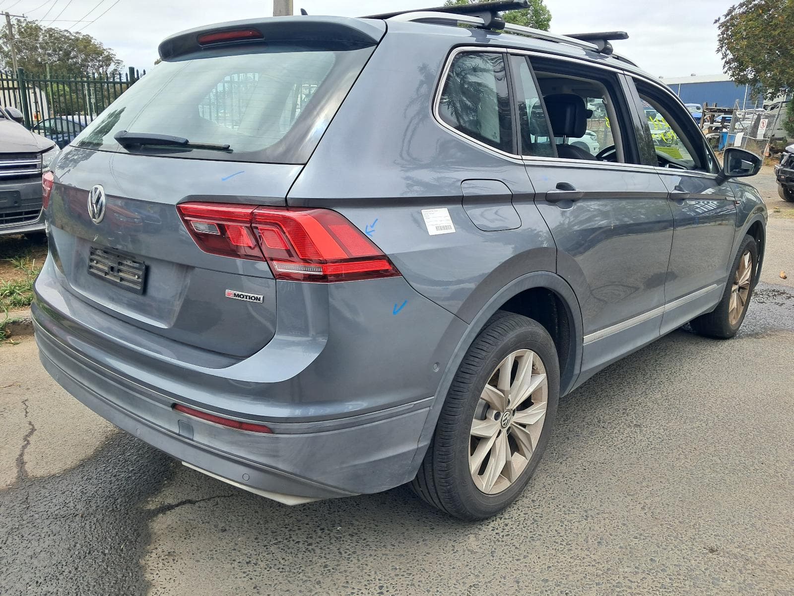 Featured wrecking vehicle: 2019 VOLKSWAGEN TIGUAN (stock SPN392)